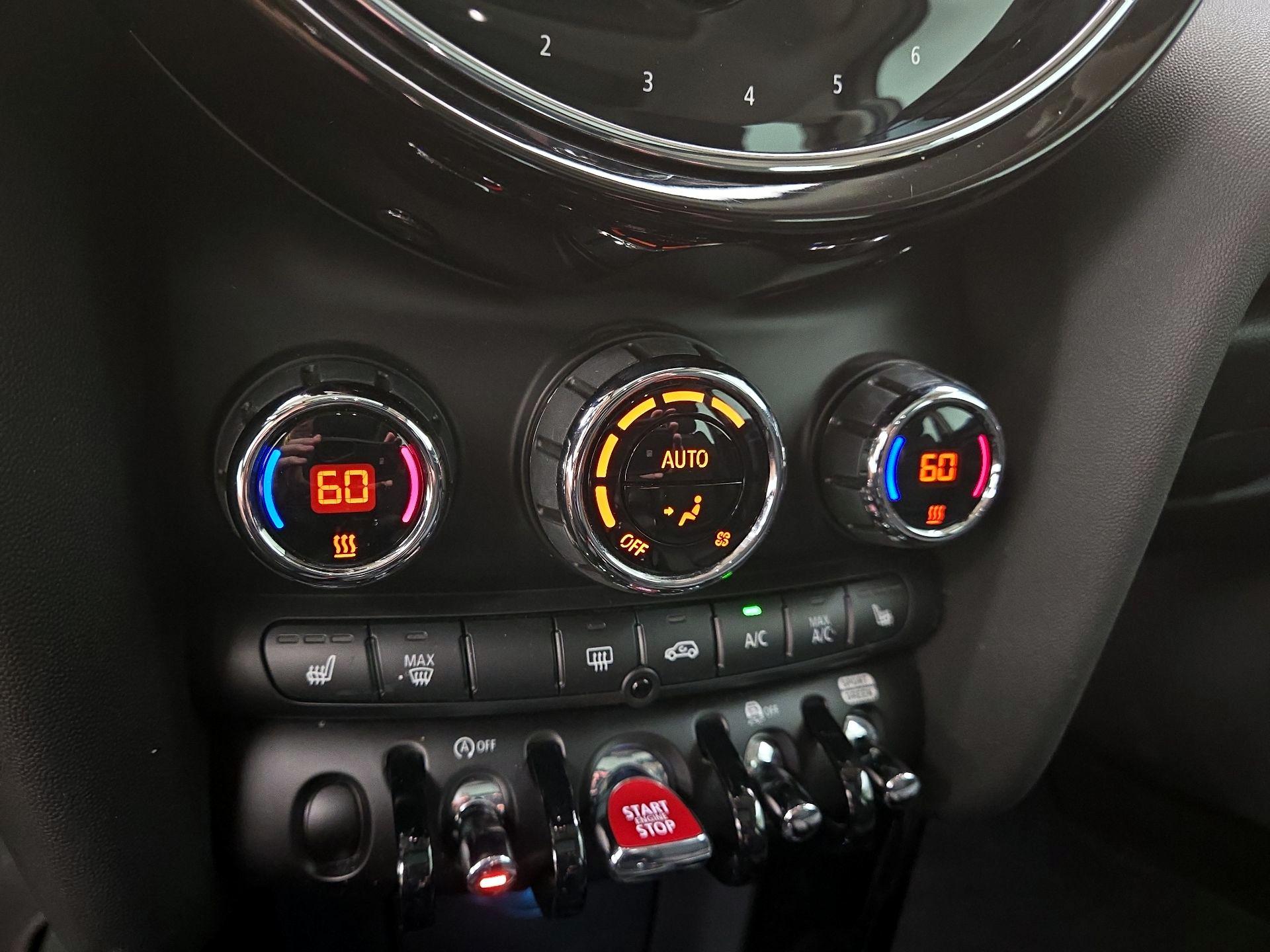 Thumbnail: 2022 MINI Cooper Hardtop - 16