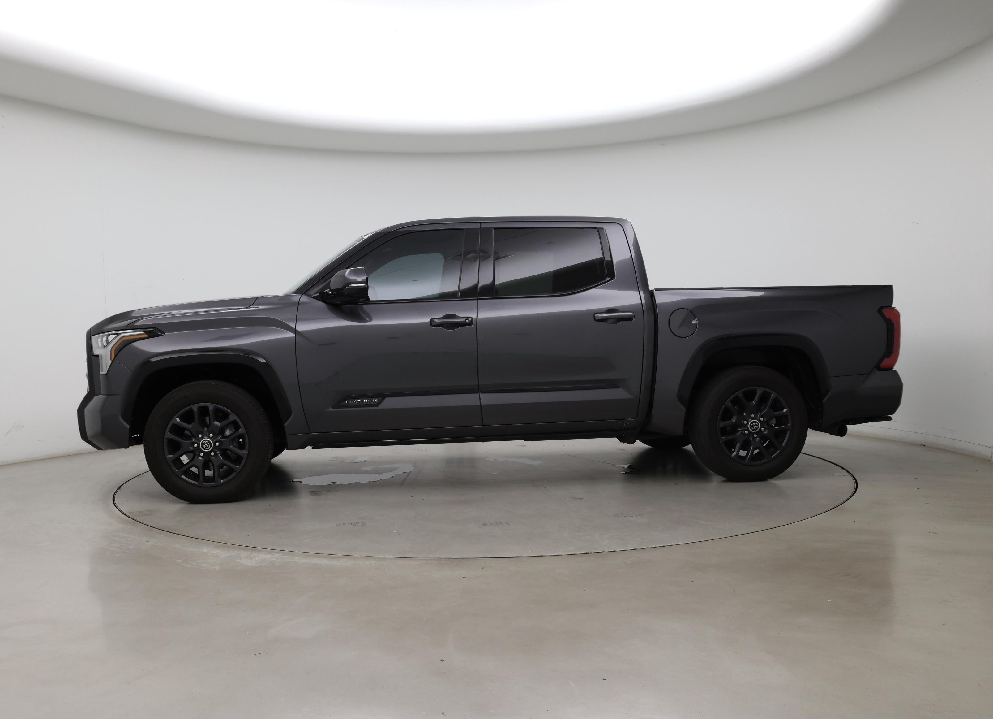 Thumbnail: 2022 Toyota Tundra - 3