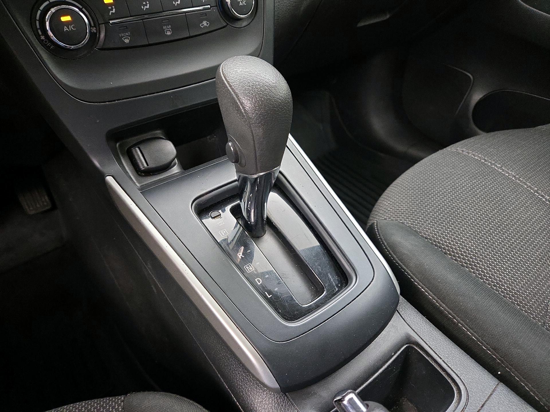 Thumbnail: 2018 Nissan Sentra - 17