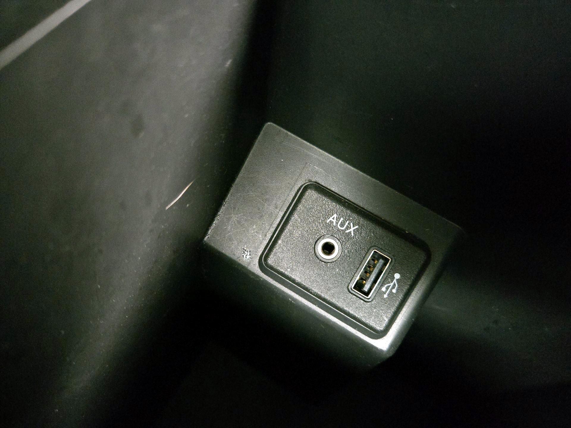 Thumbnail: 2018 Nissan Sentra - 18