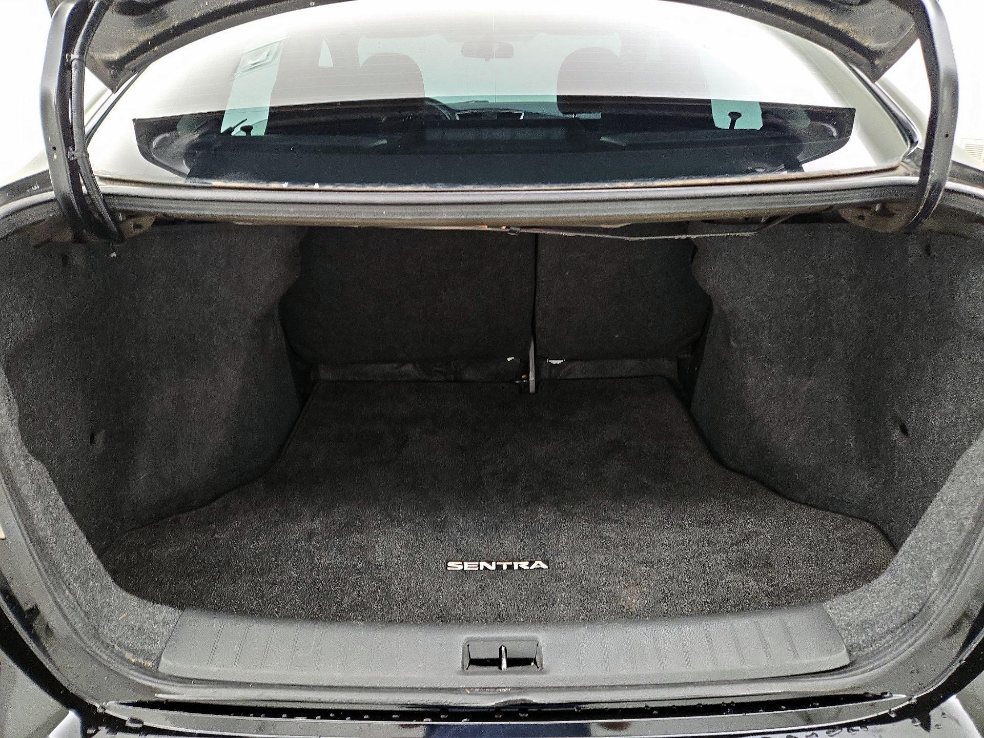 Thumbnail: 2018 Nissan Sentra - 20