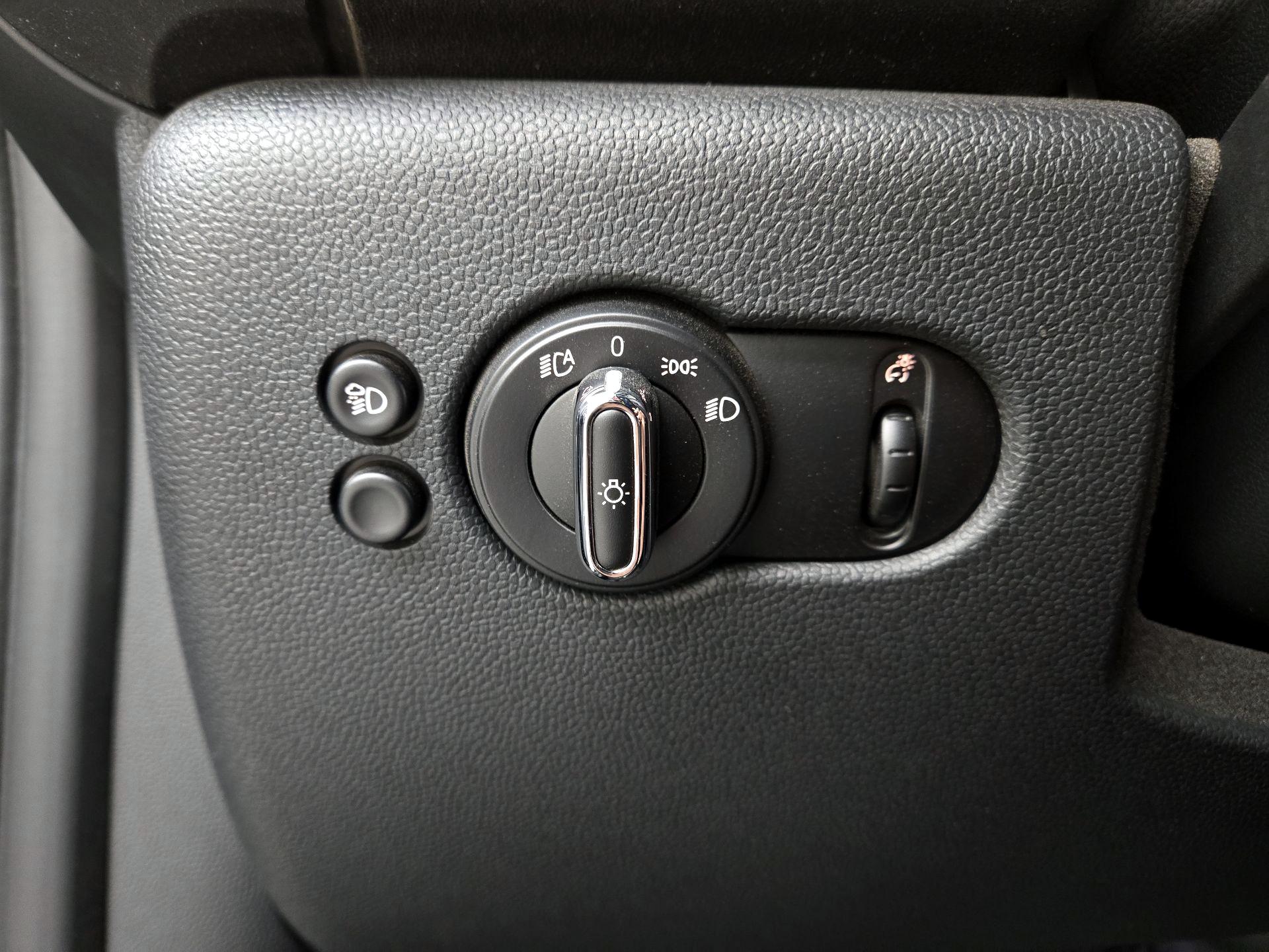 Thumbnail: 2022 MINI Cooper - 13