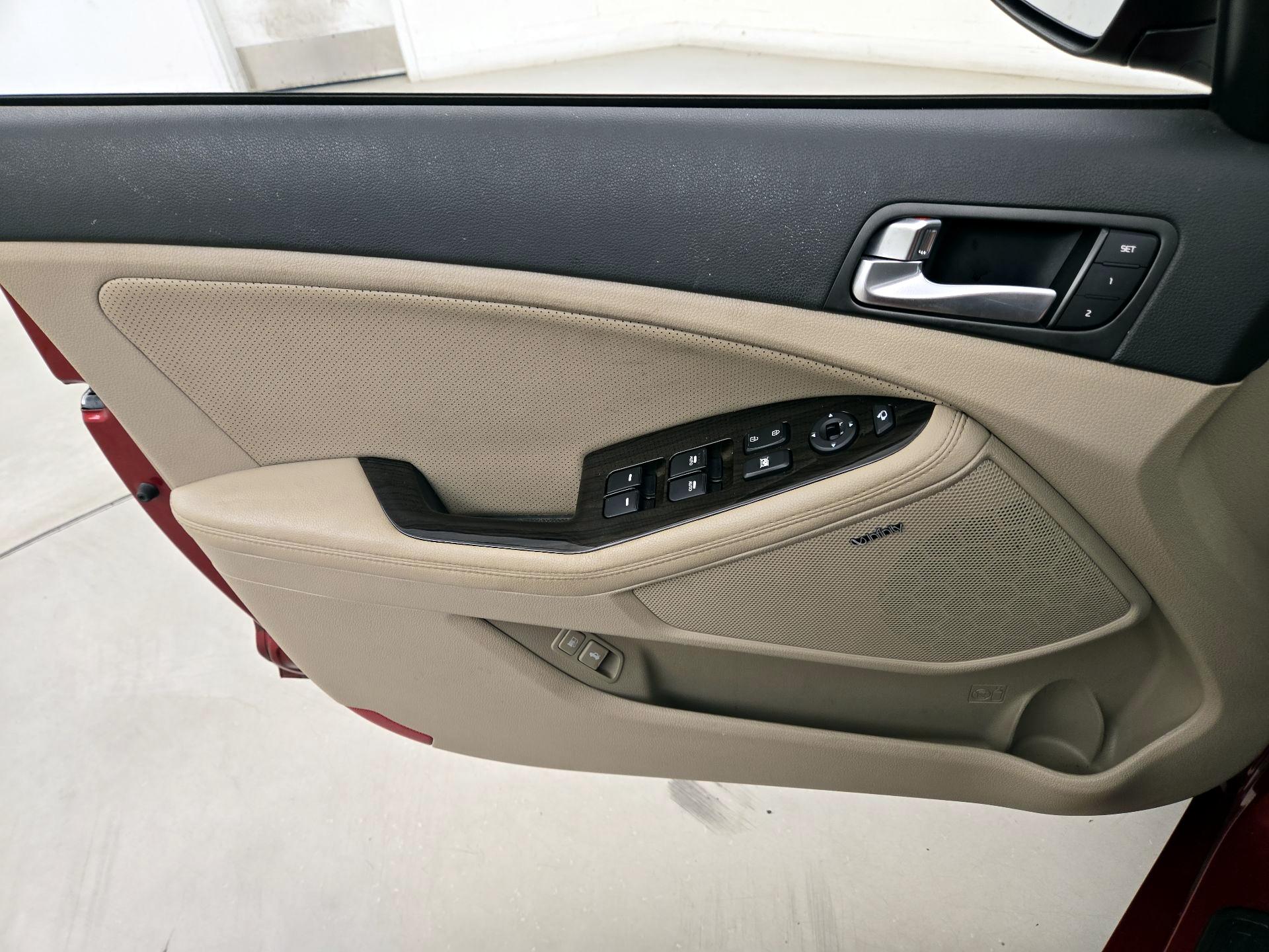 Thumbnail: 2015 Kia Optima - 12