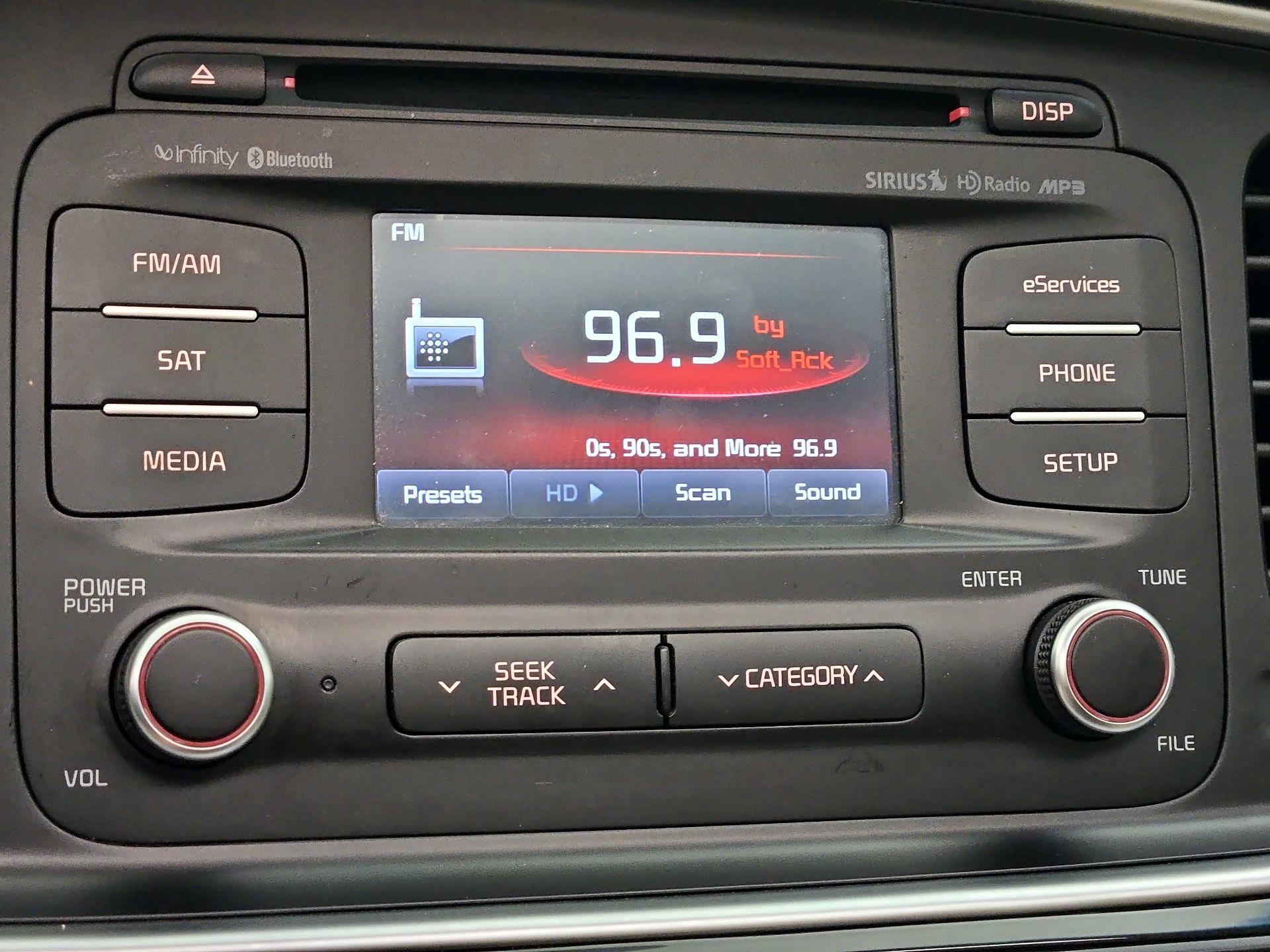 Thumbnail: 2015 Kia Optima - 15