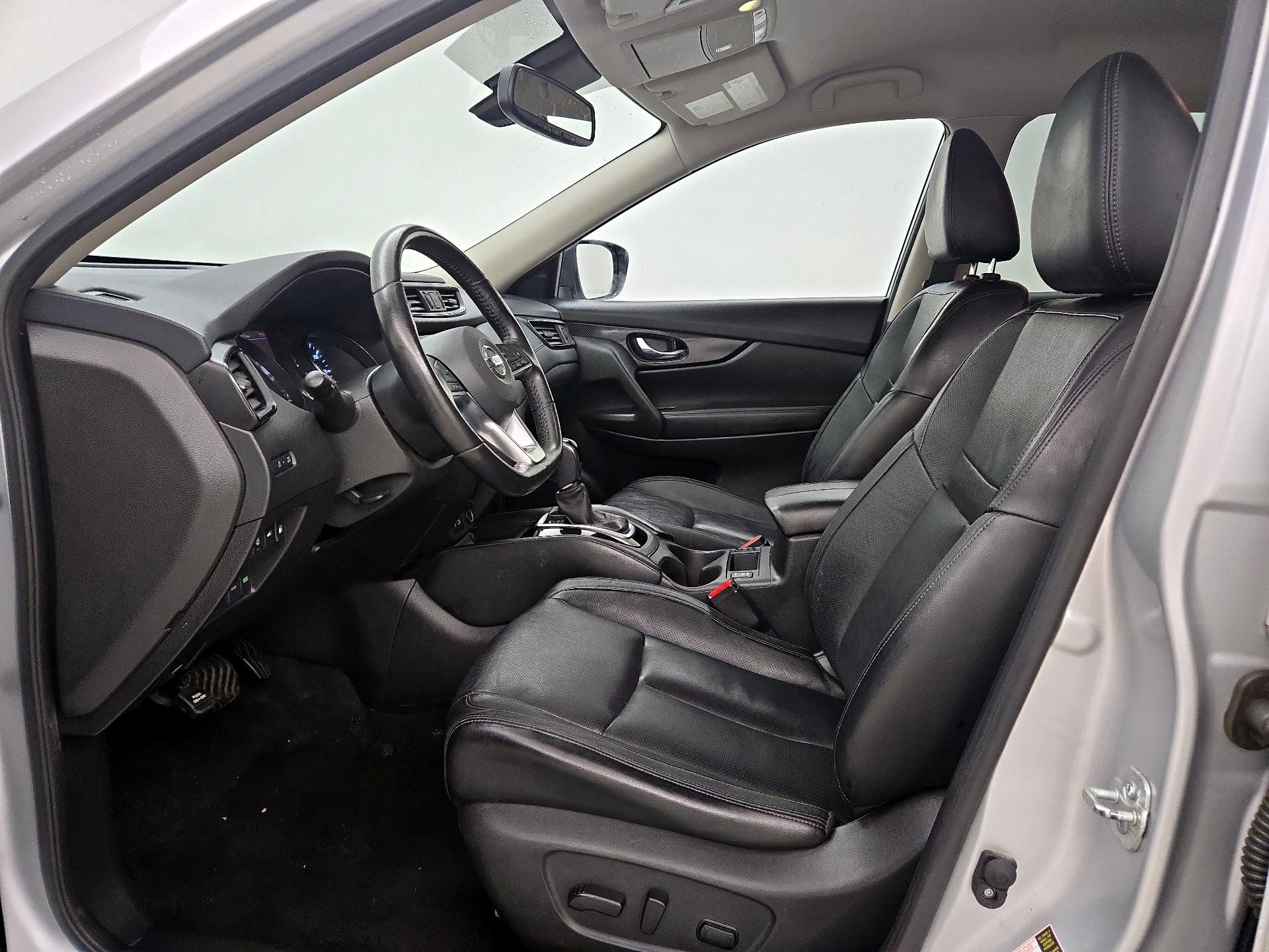Thumbnail: 2018 Nissan Rogue - 11