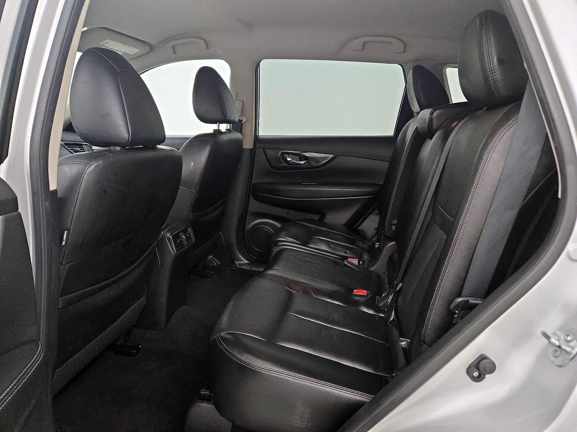Thumbnail: 2018 Nissan Rogue - 20