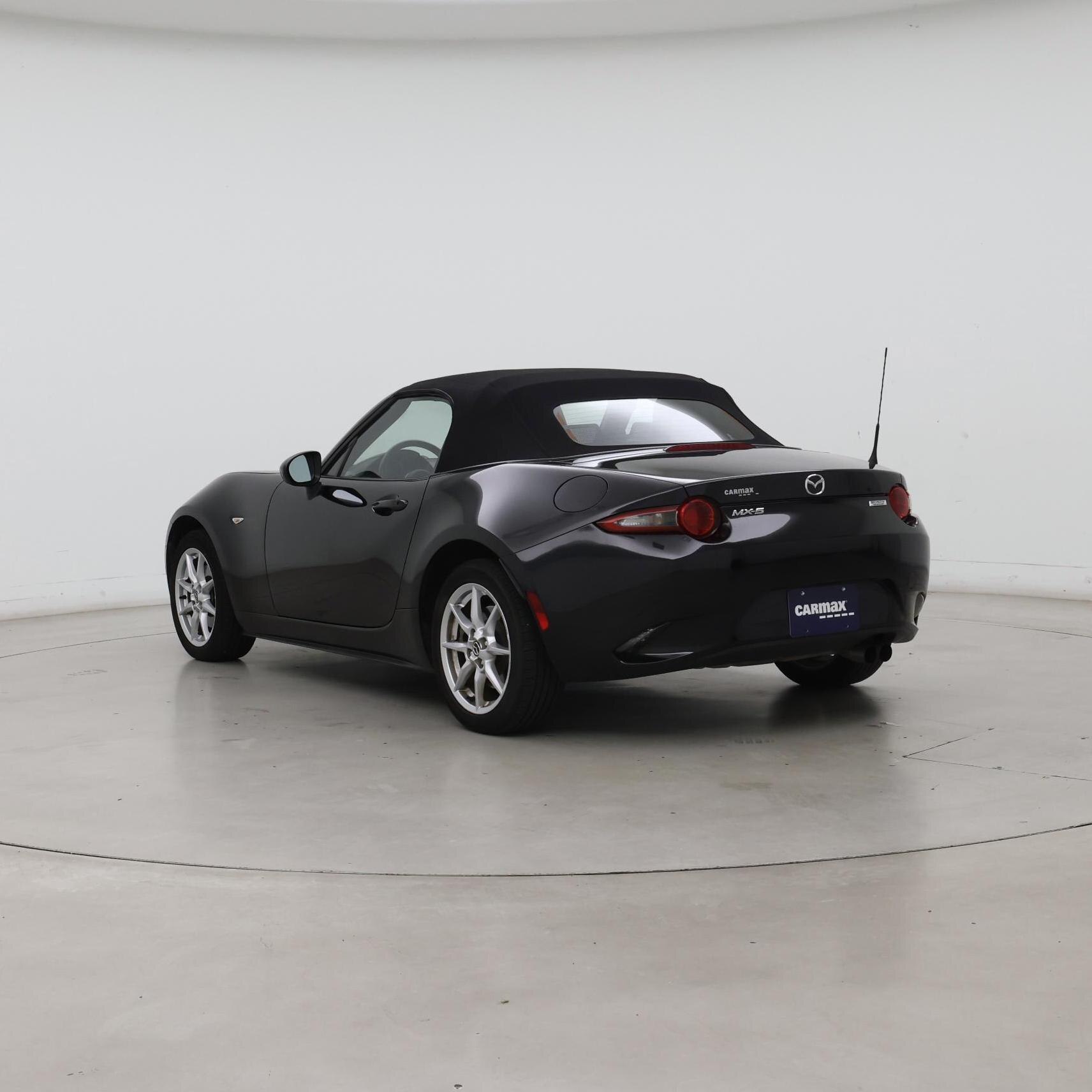Thumbnail: 2017 Mazda MX-5 Miata - 2