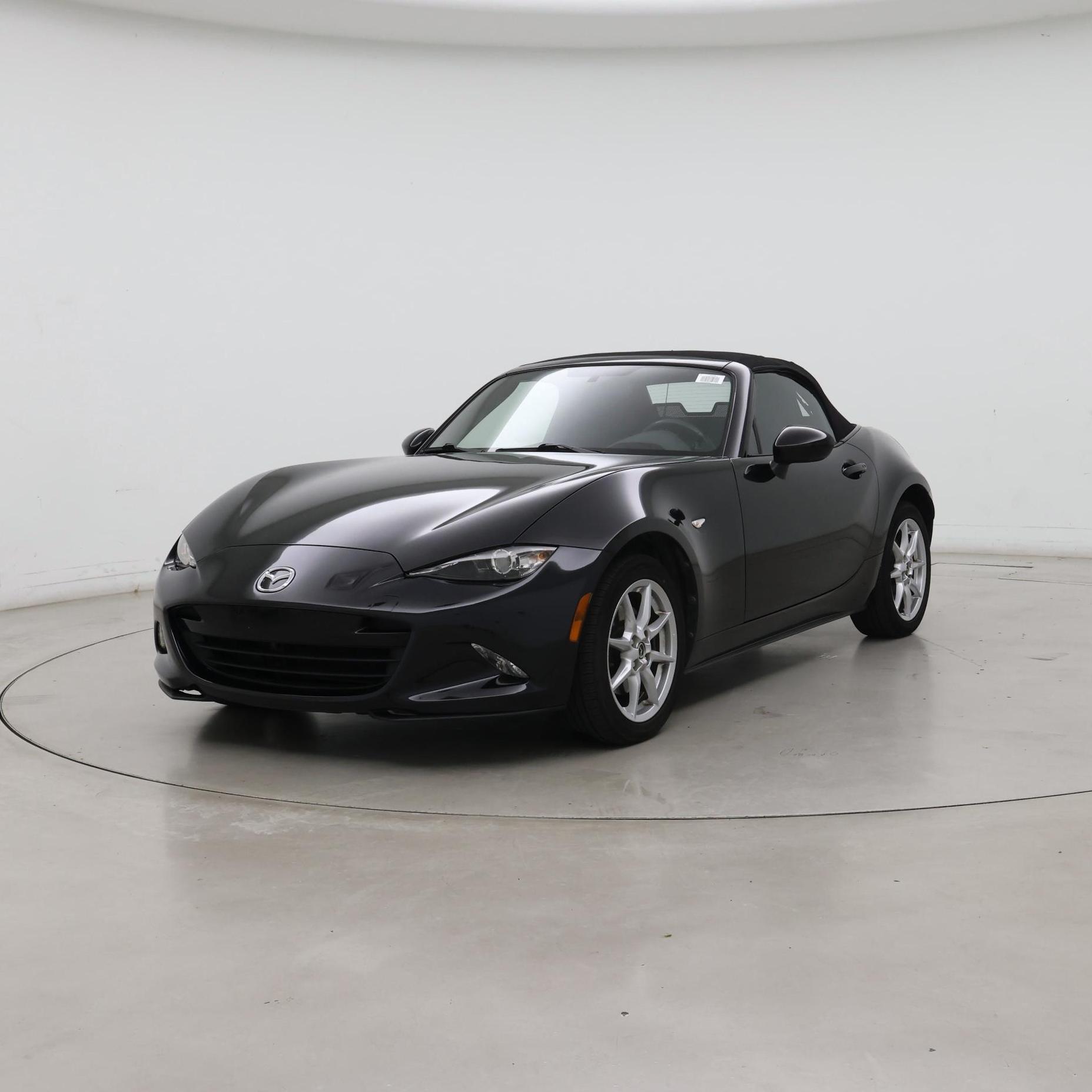 Thumbnail: 2017 Mazda MX-5 Miata - 4
