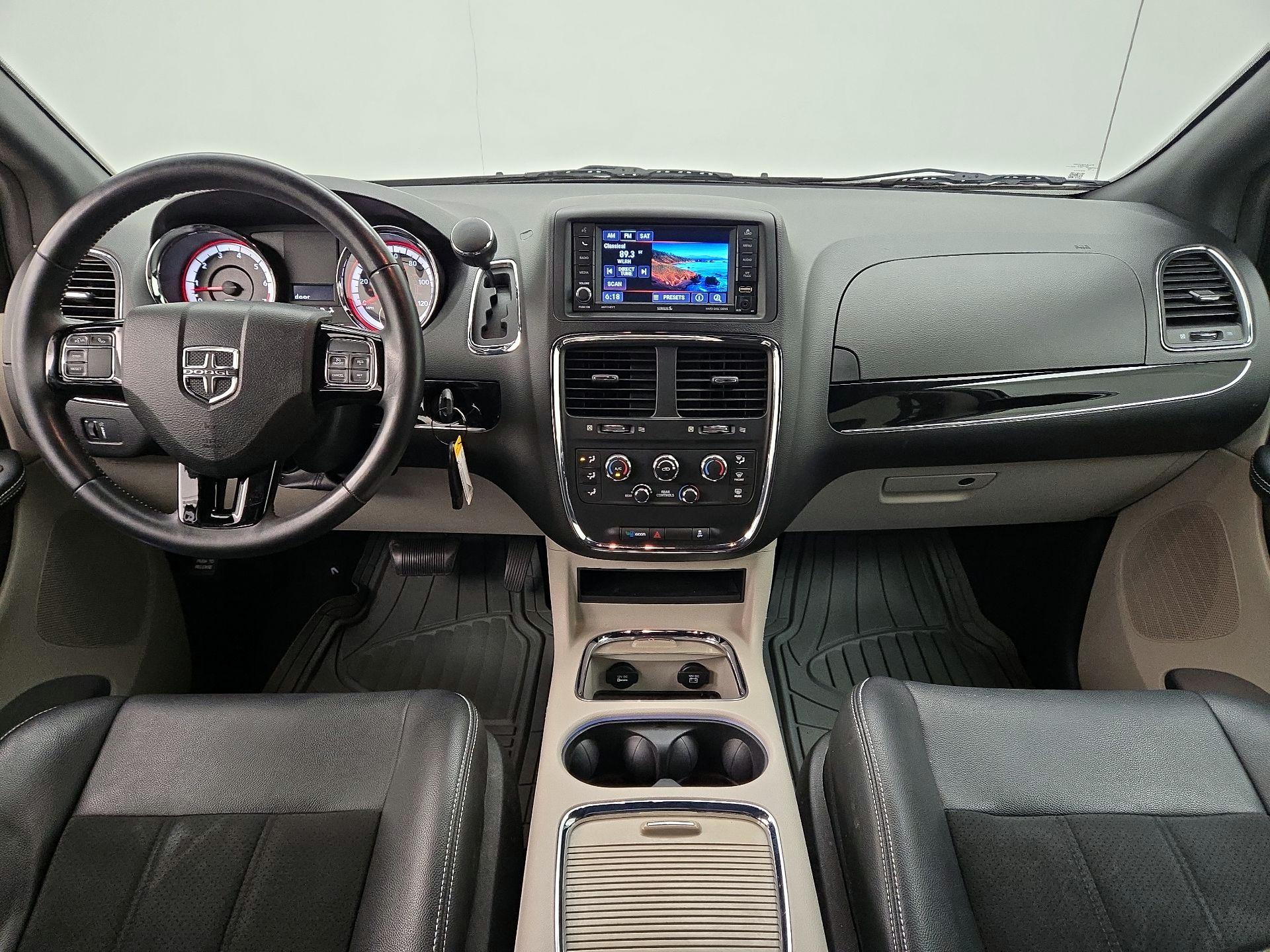 Thumbnail: 2019 Dodge Grand Caravan - 9