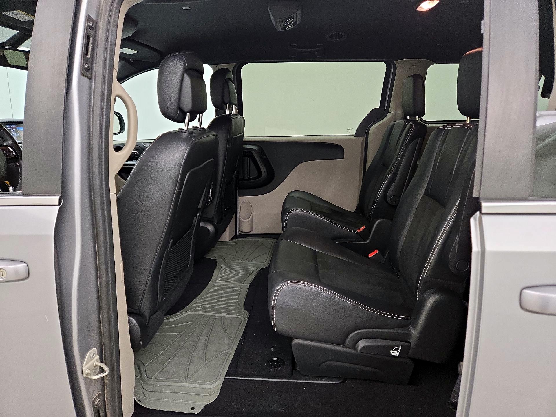 Thumbnail: 2019 Dodge Grand Caravan - 18