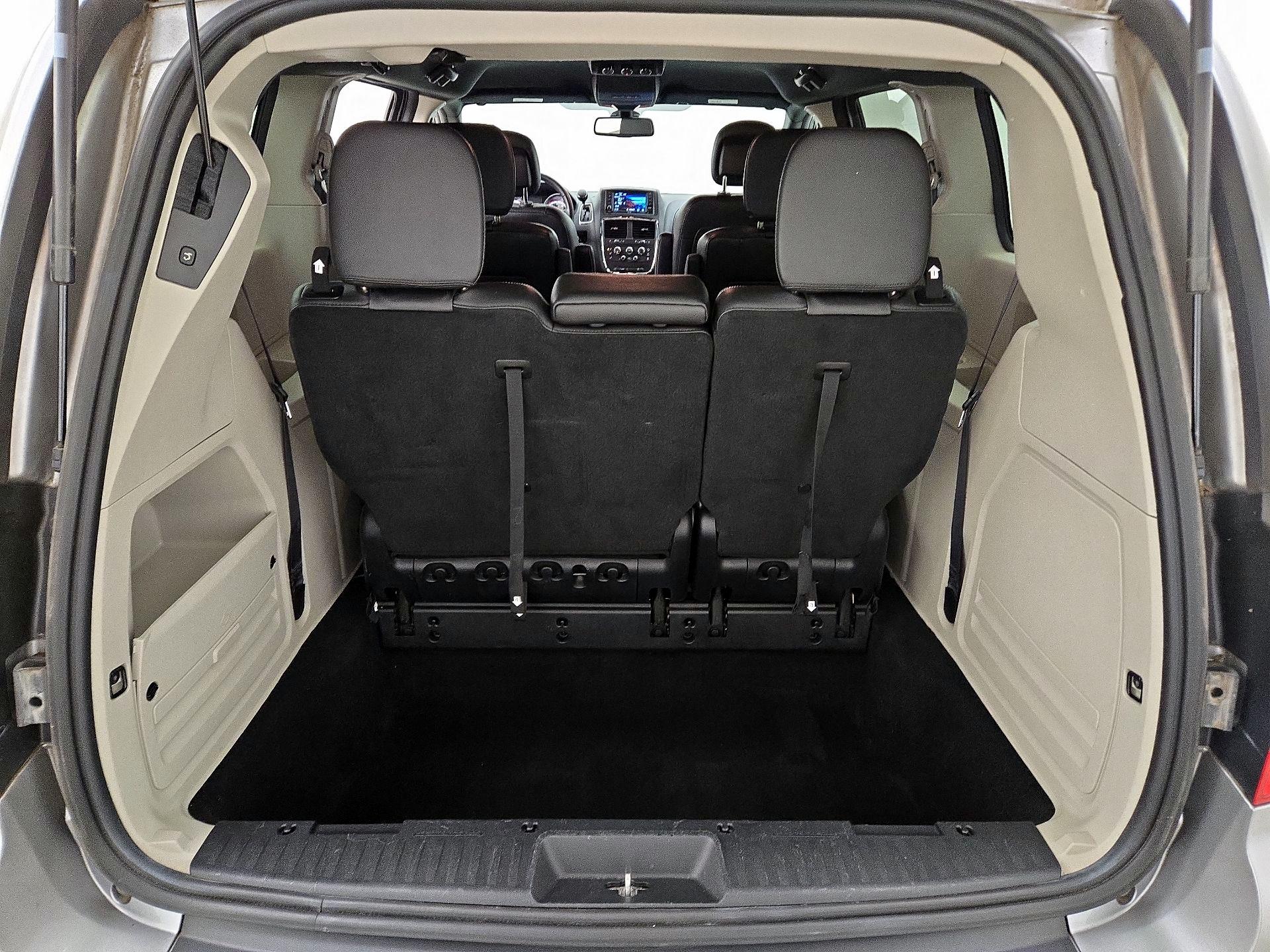 Thumbnail: 2019 Dodge Grand Caravan - 20