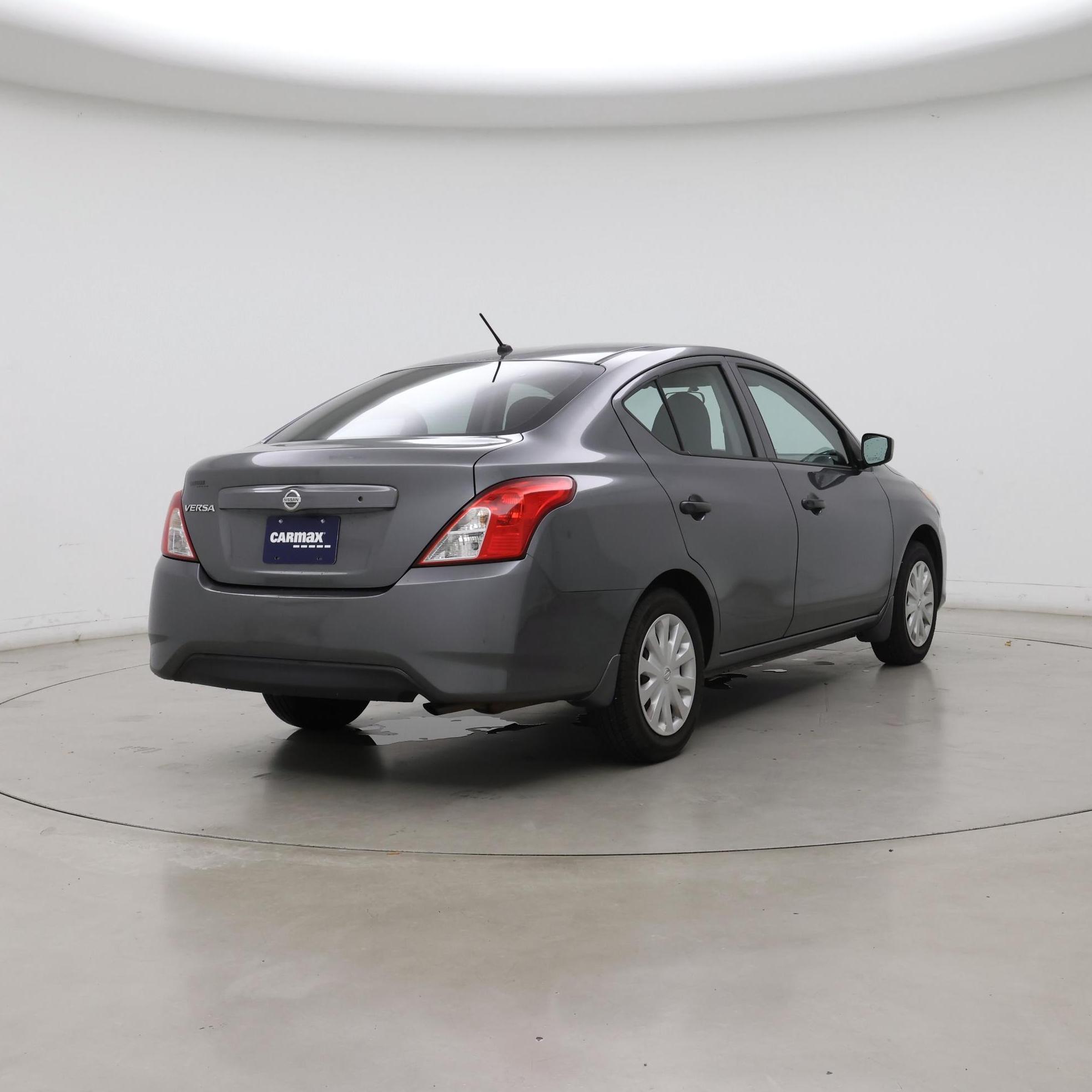 Thumbnail: 2017 Nissan Versa - 8