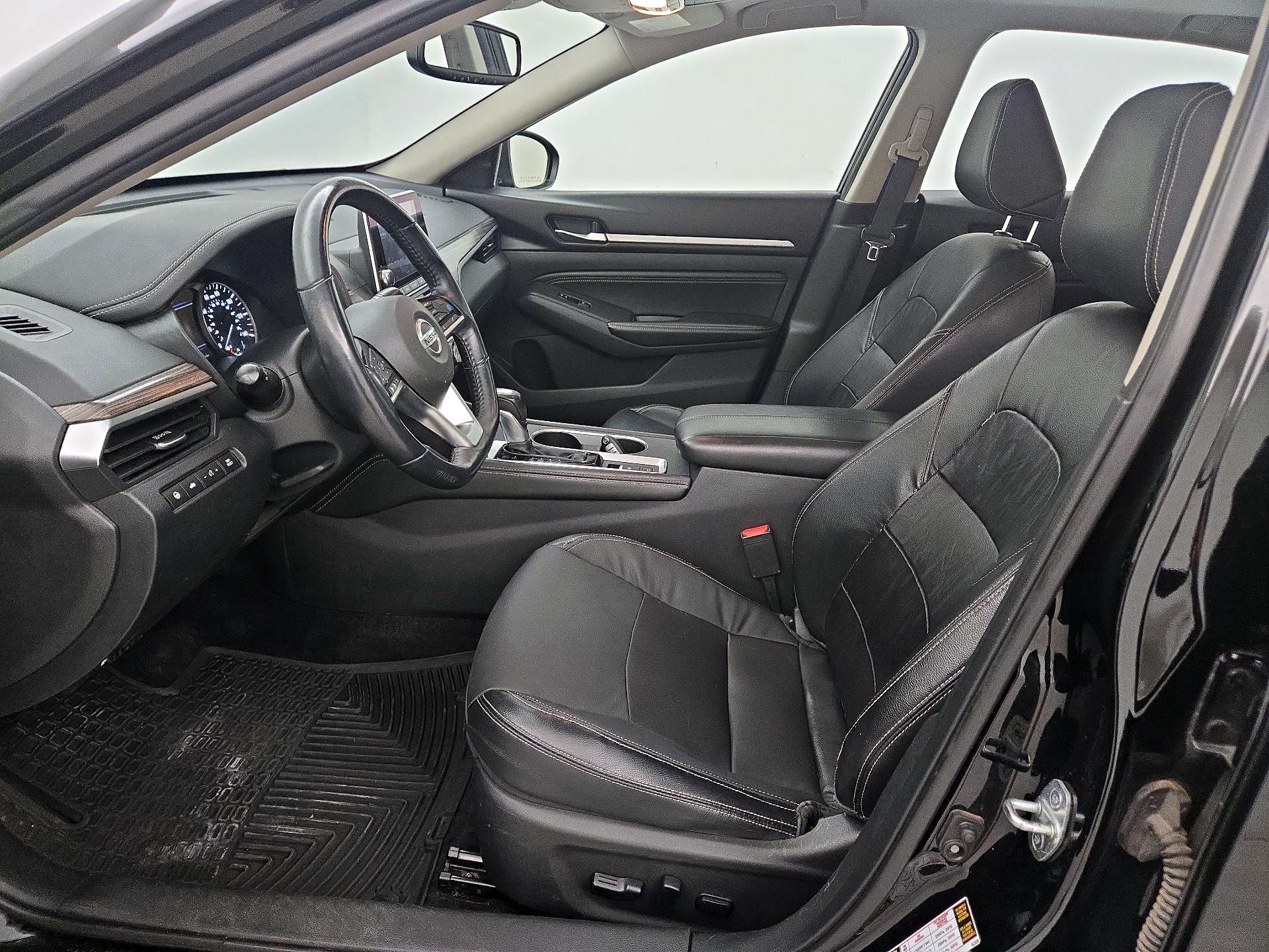 Thumbnail: 2019 Nissan Altima - 11