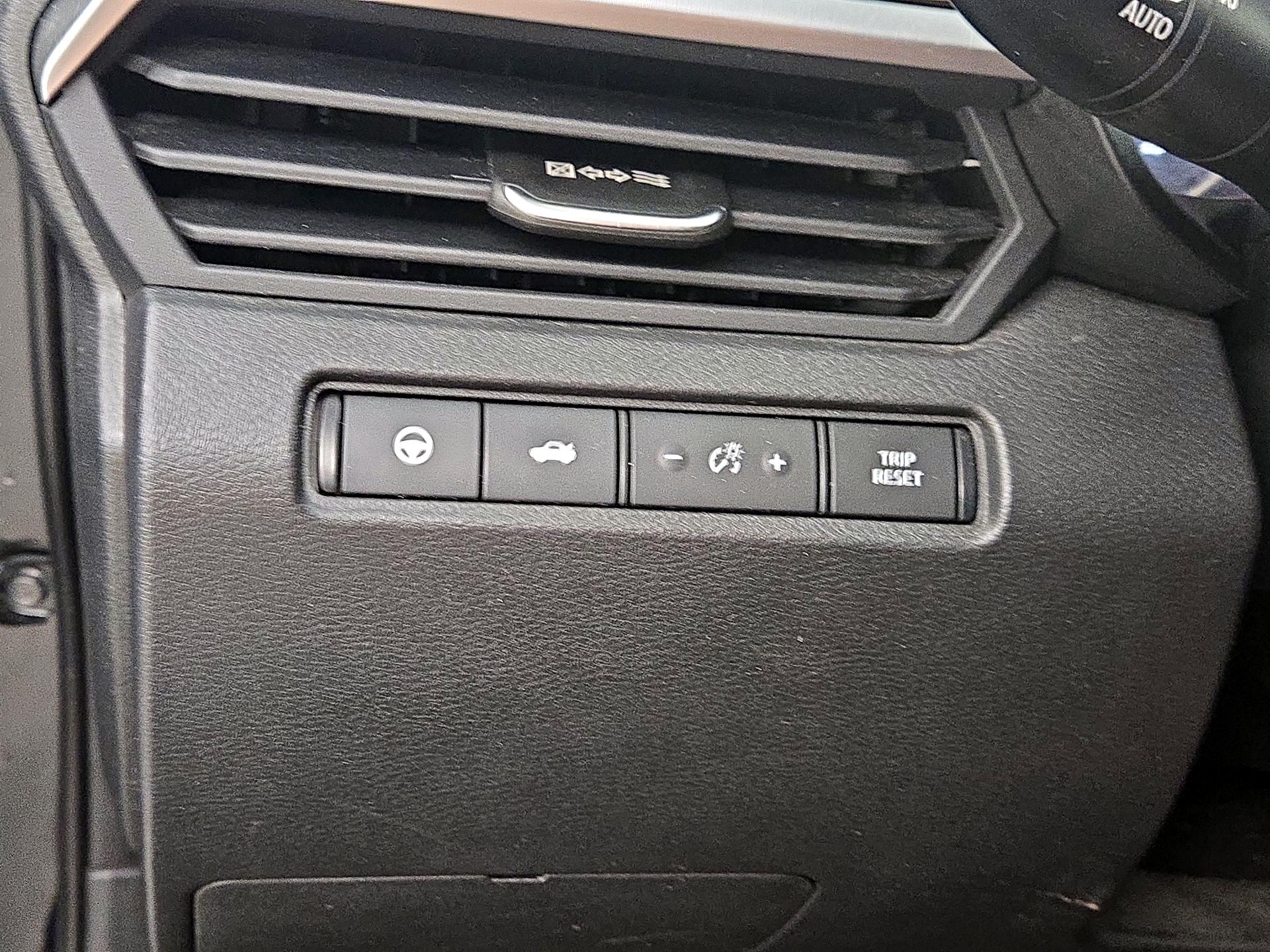 Thumbnail: 2019 Nissan Altima - 13