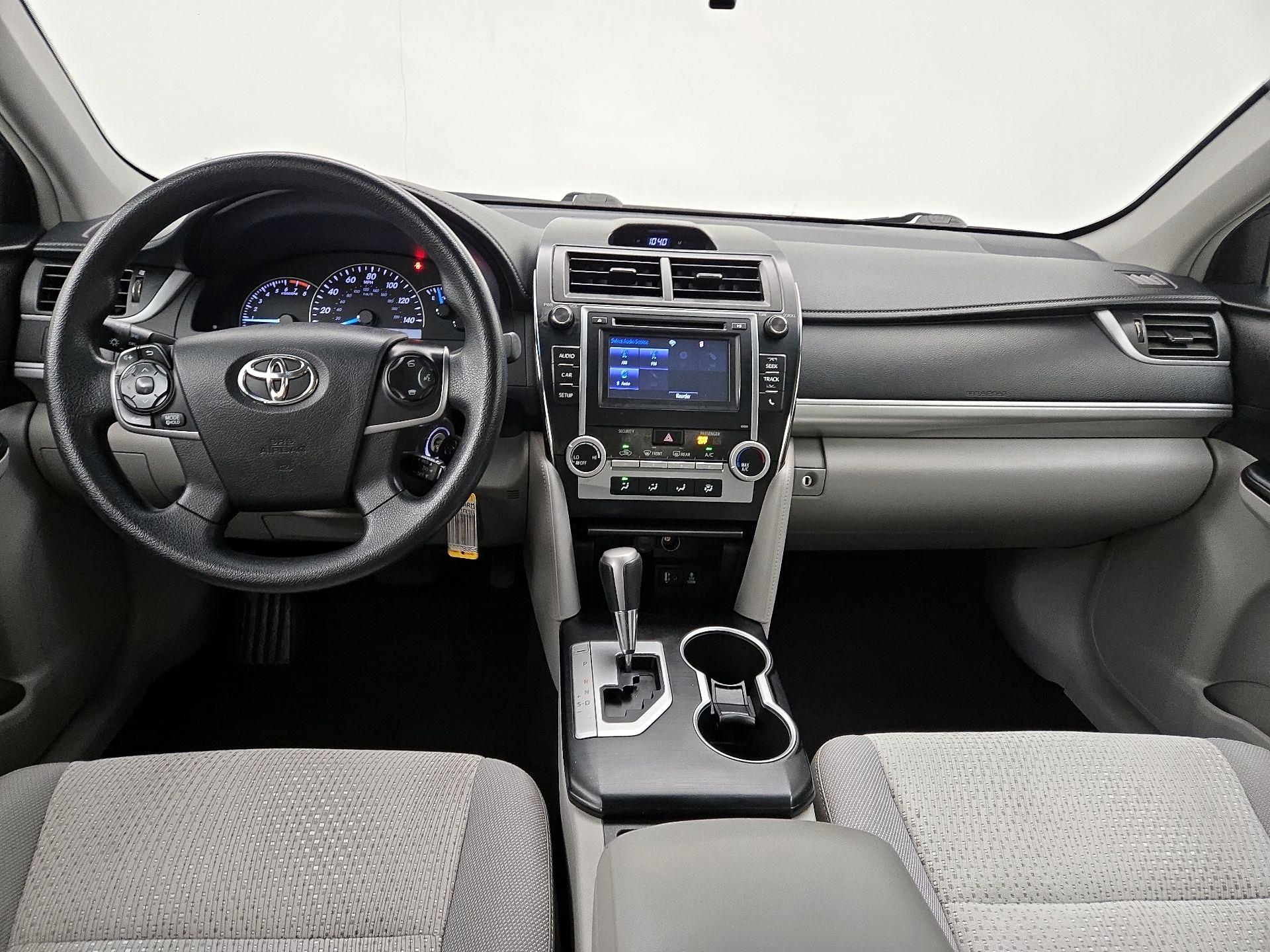 Thumbnail: 2014 Toyota Camry - 9