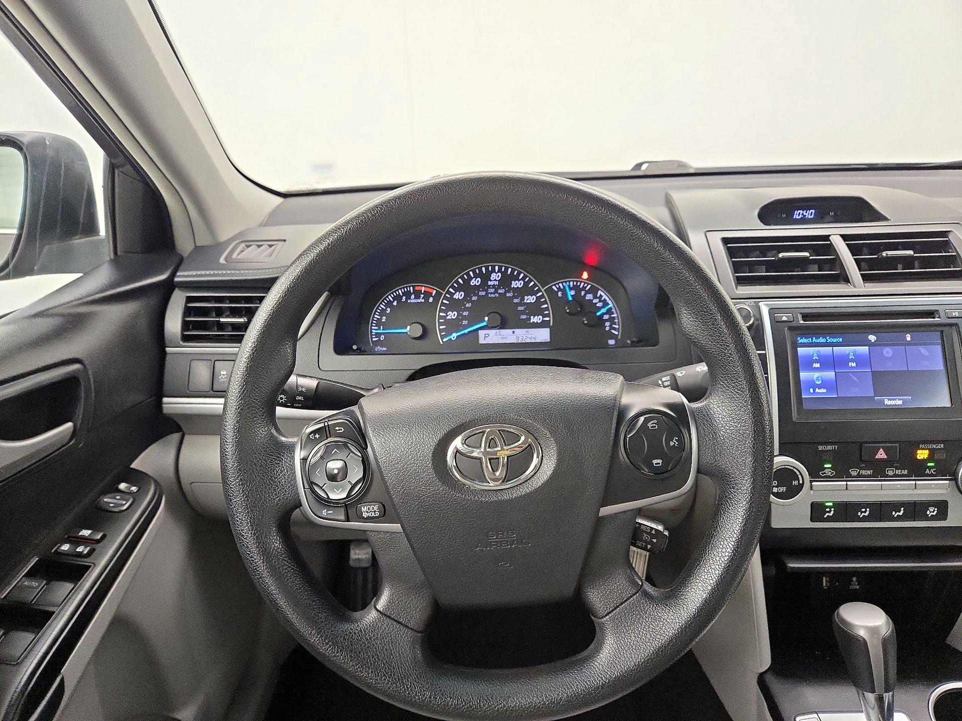 Thumbnail: 2014 Toyota Camry - 10