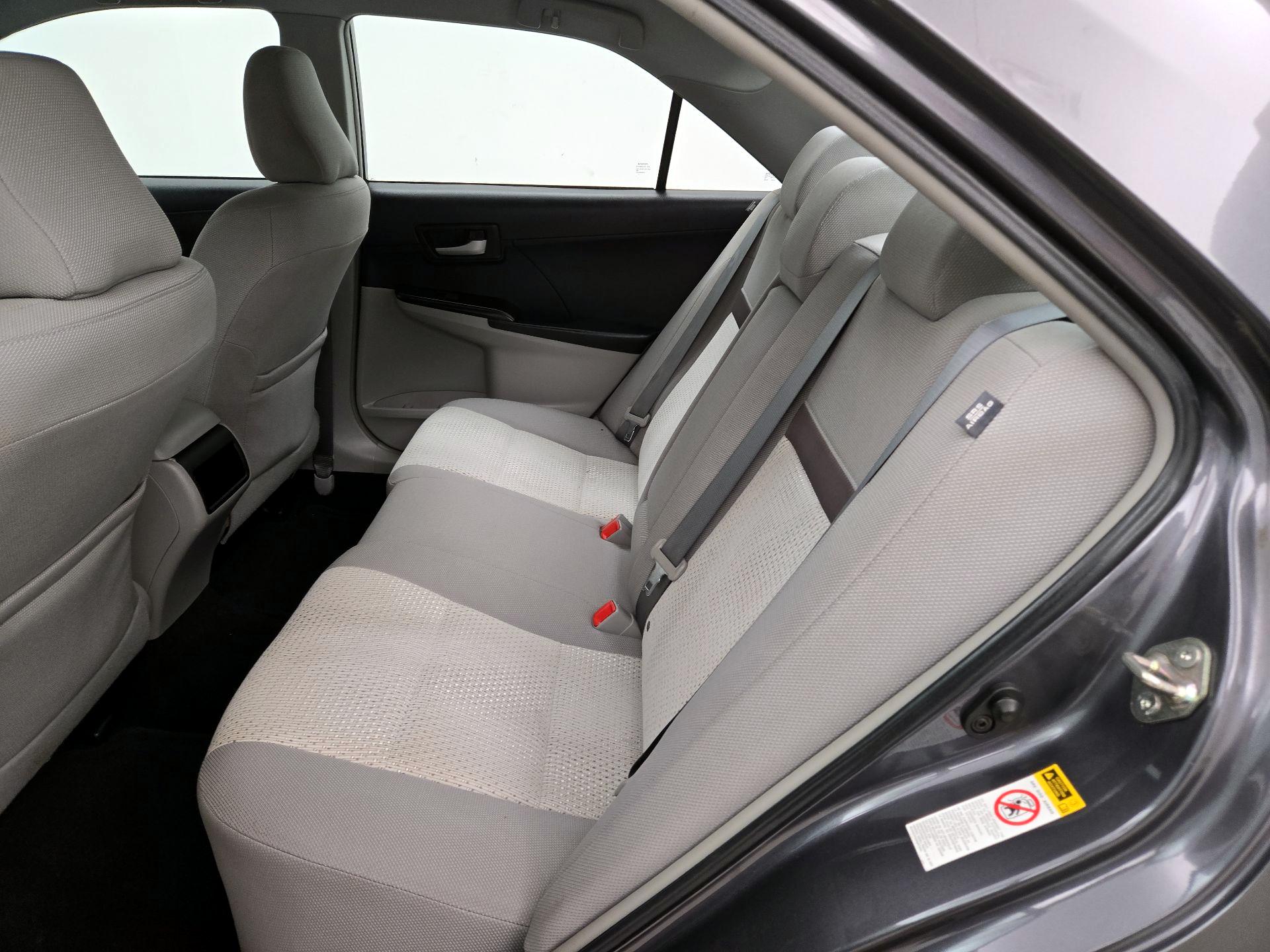 Thumbnail: 2014 Toyota Camry - 19