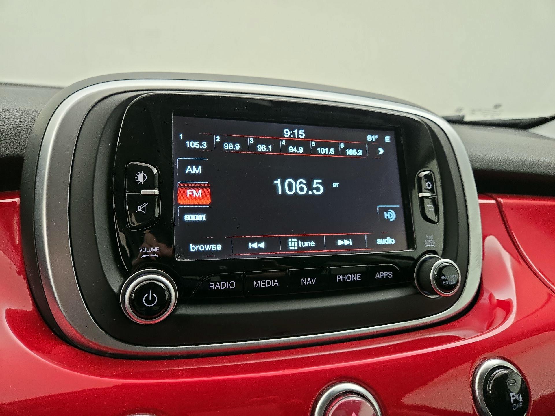 Thumbnail: 2016 Fiat 500X - 16