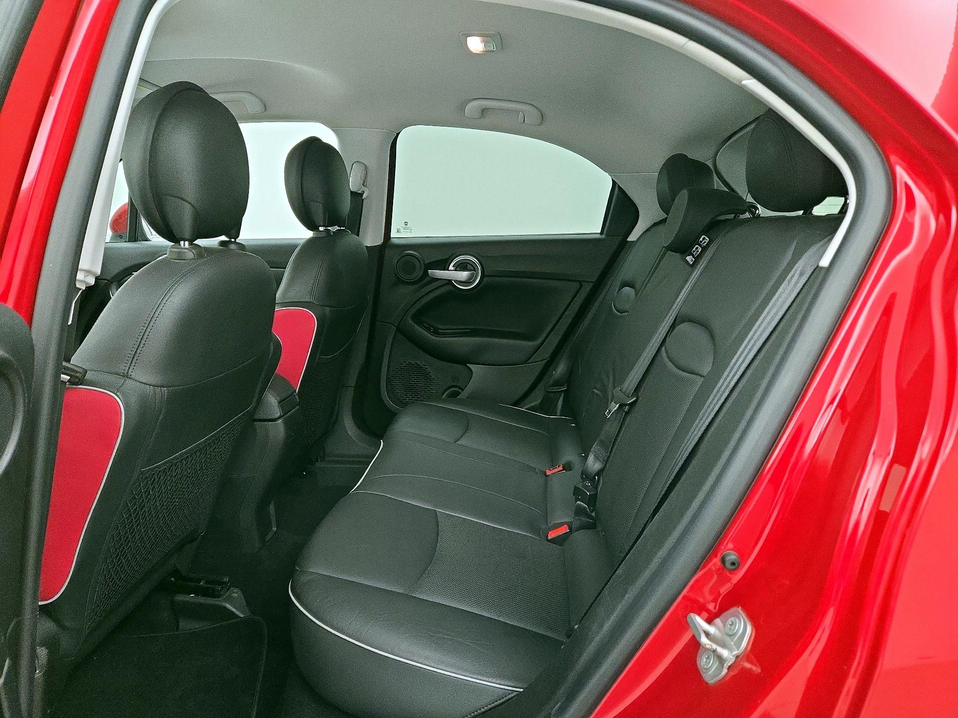 Thumbnail: 2016 Fiat 500X - 20