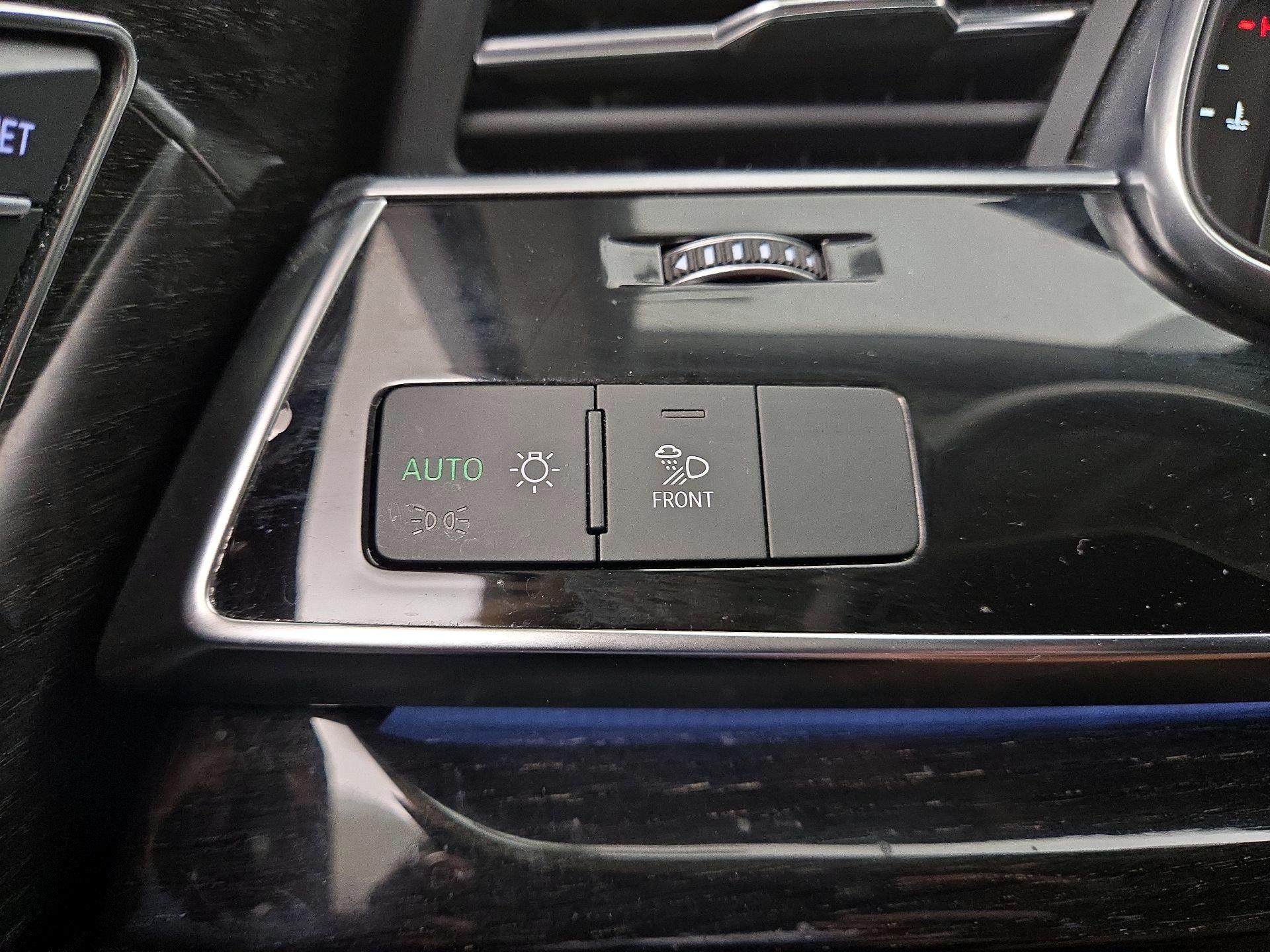 Thumbnail: 2023 Audi Q7 - 13