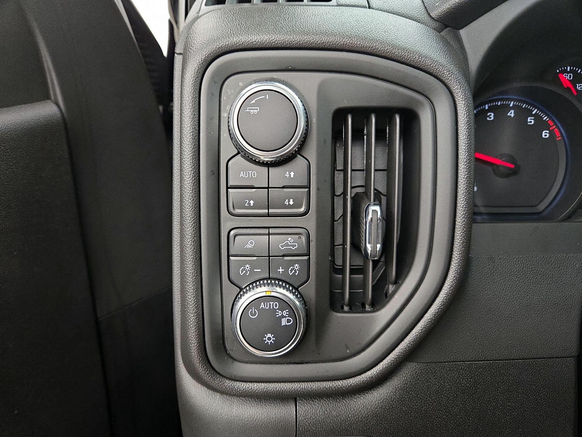 Thumbnail: 2025 GMC Sierra 1500 - 13