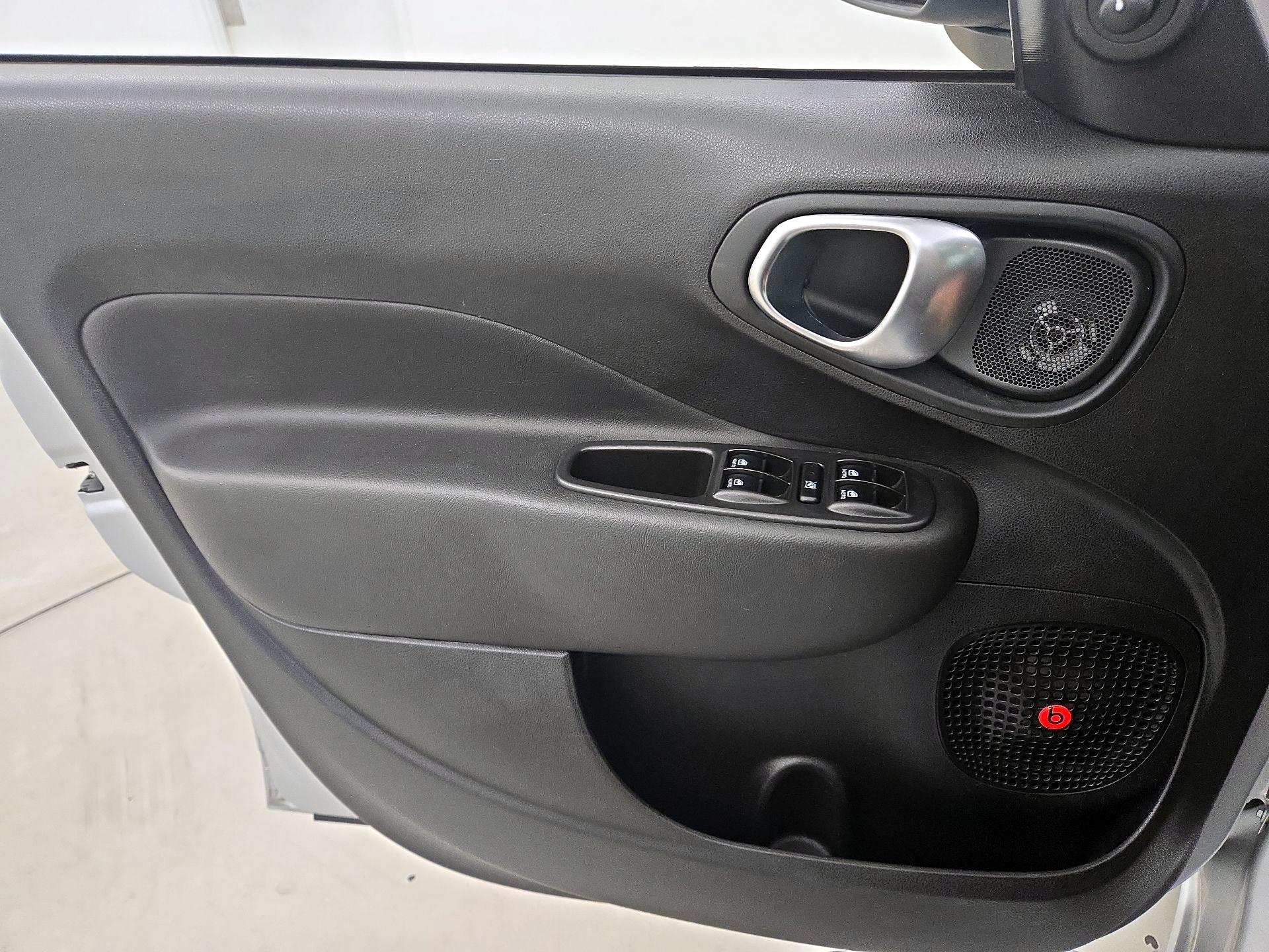 Thumbnail: 2019 Fiat 500L - 12