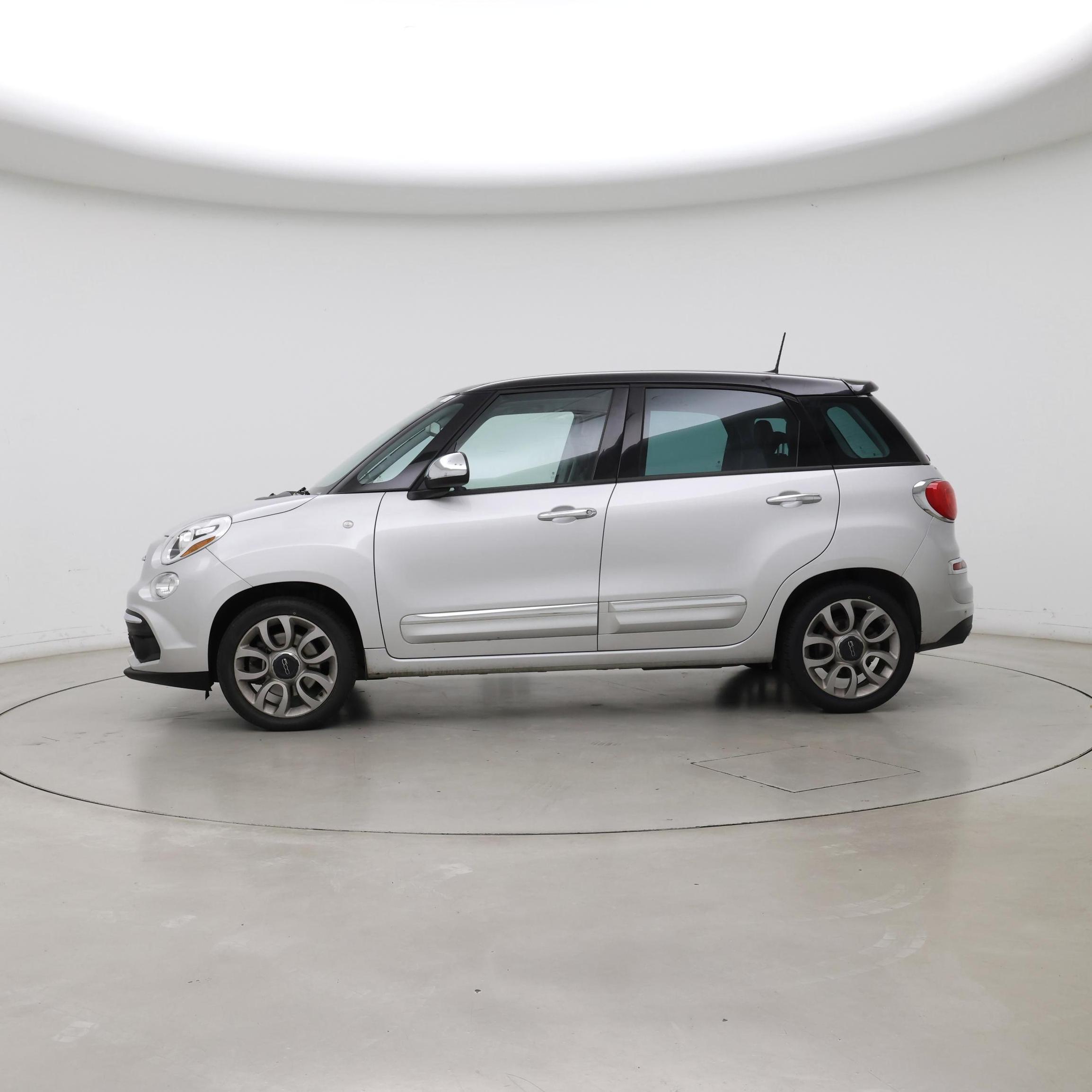 Thumbnail: 2019 Fiat 500L - 3