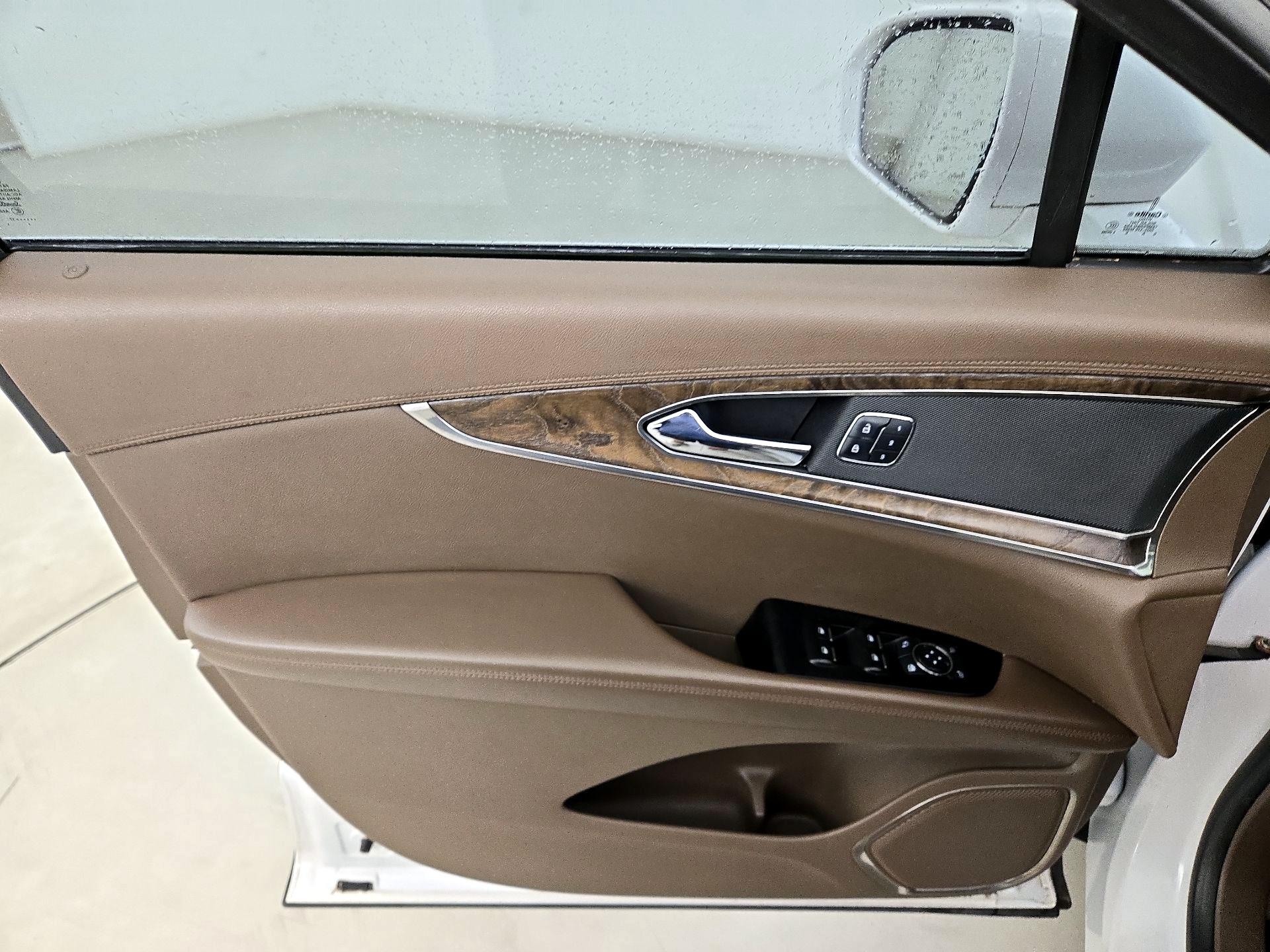 Thumbnail: 2017 Lincoln MKX - 12