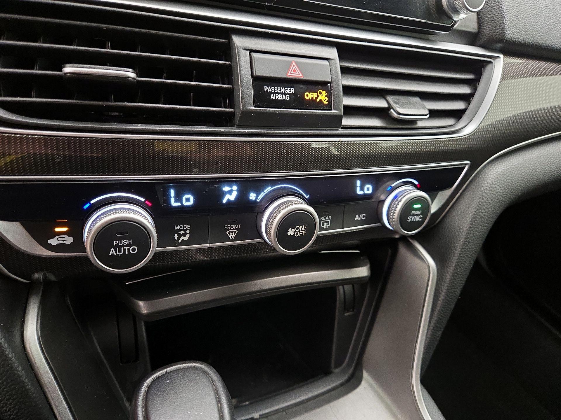 Thumbnail: 2018 Honda Accord - 16