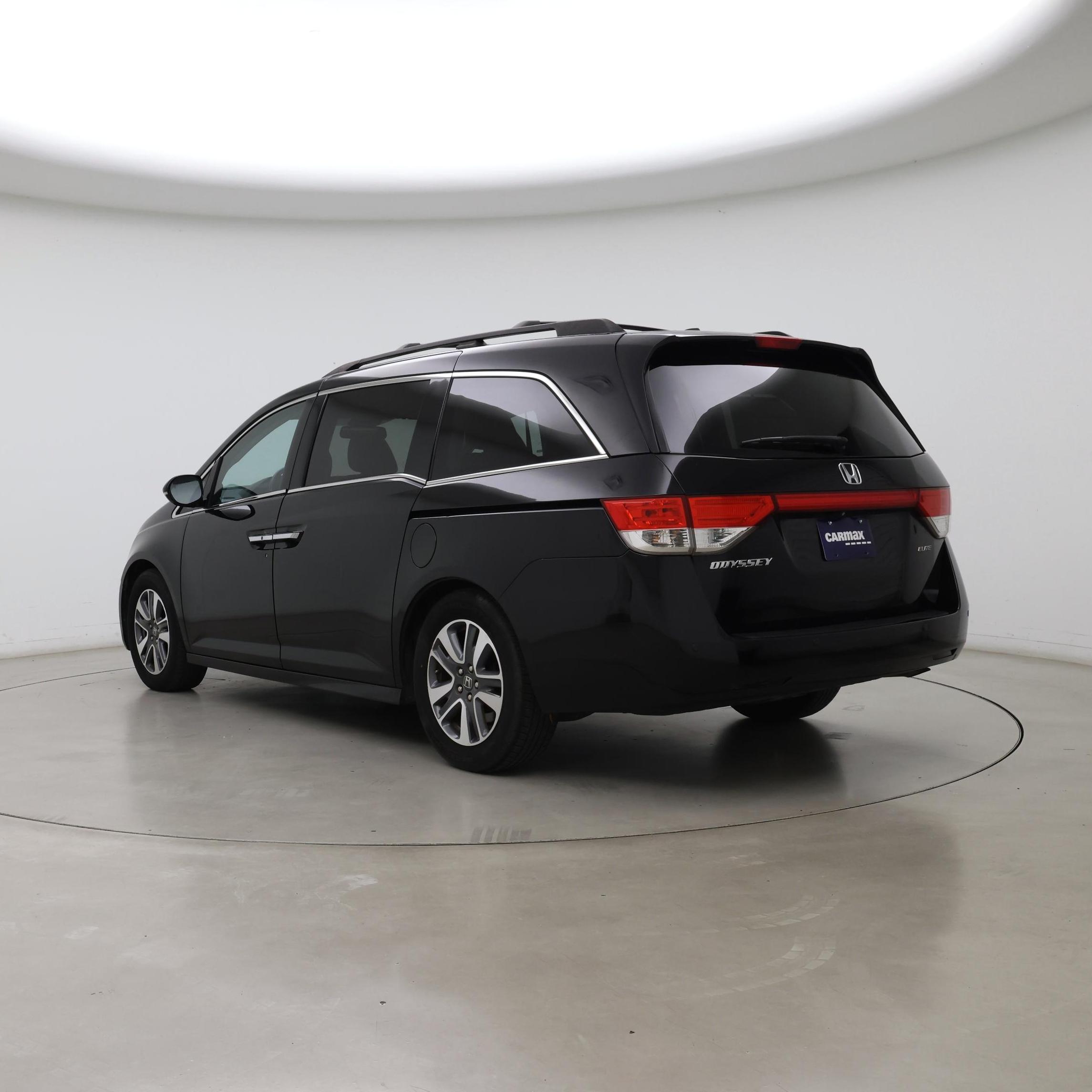Thumbnail: 2015 Honda Odyssey - 2