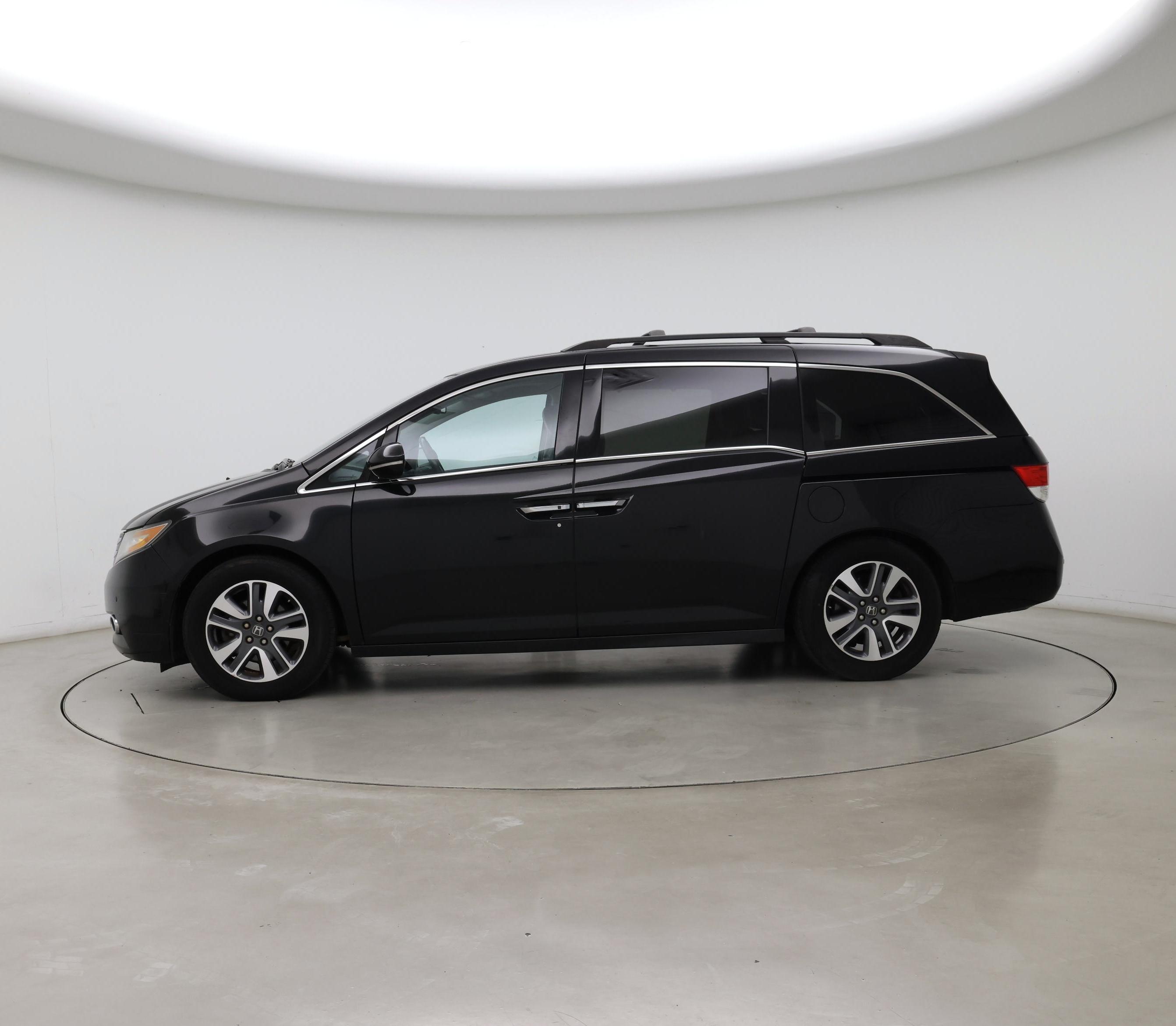 Thumbnail: 2015 Honda Odyssey - 3