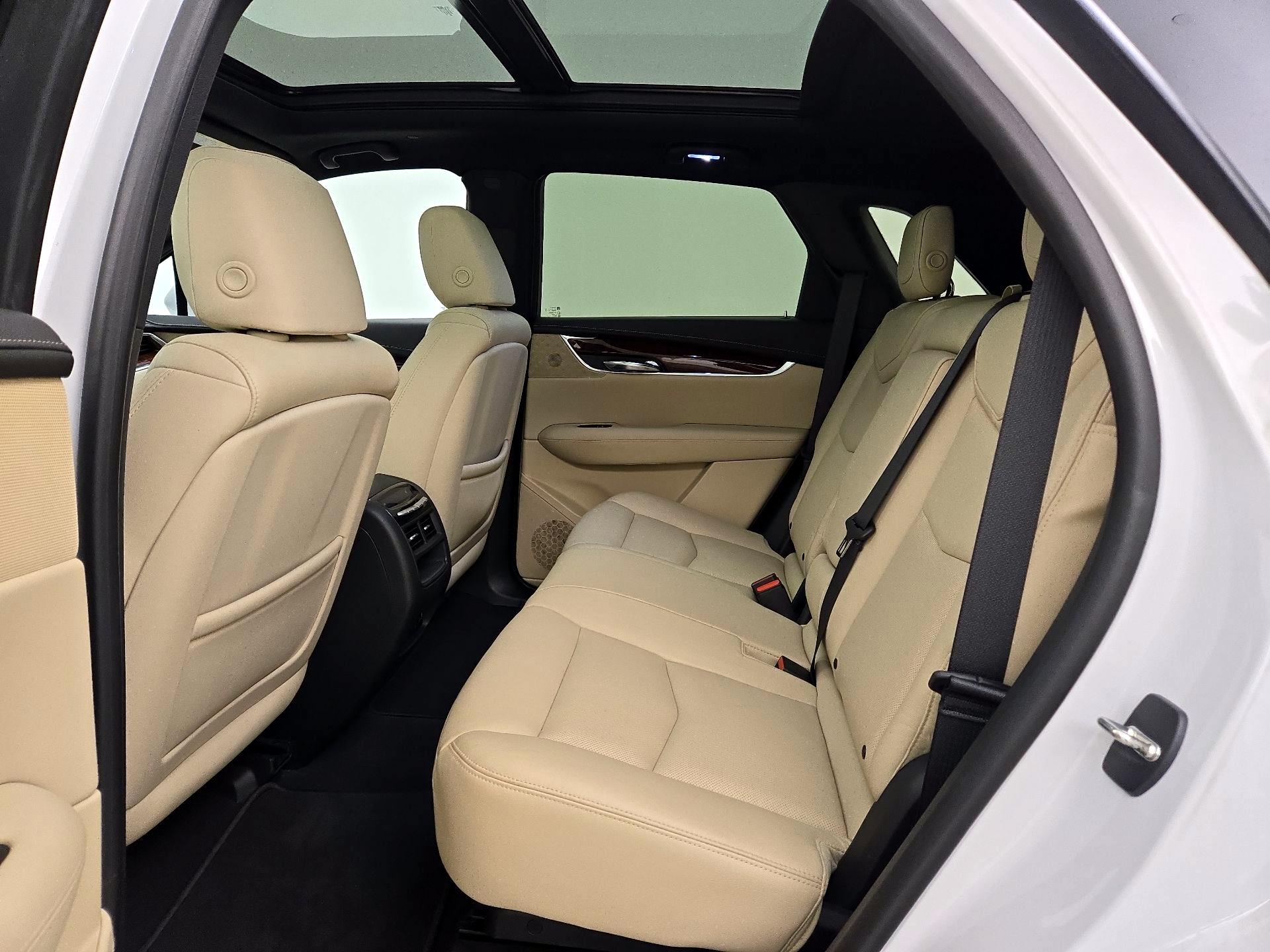 Thumbnail: 2017 Cadillac XT5 - 20