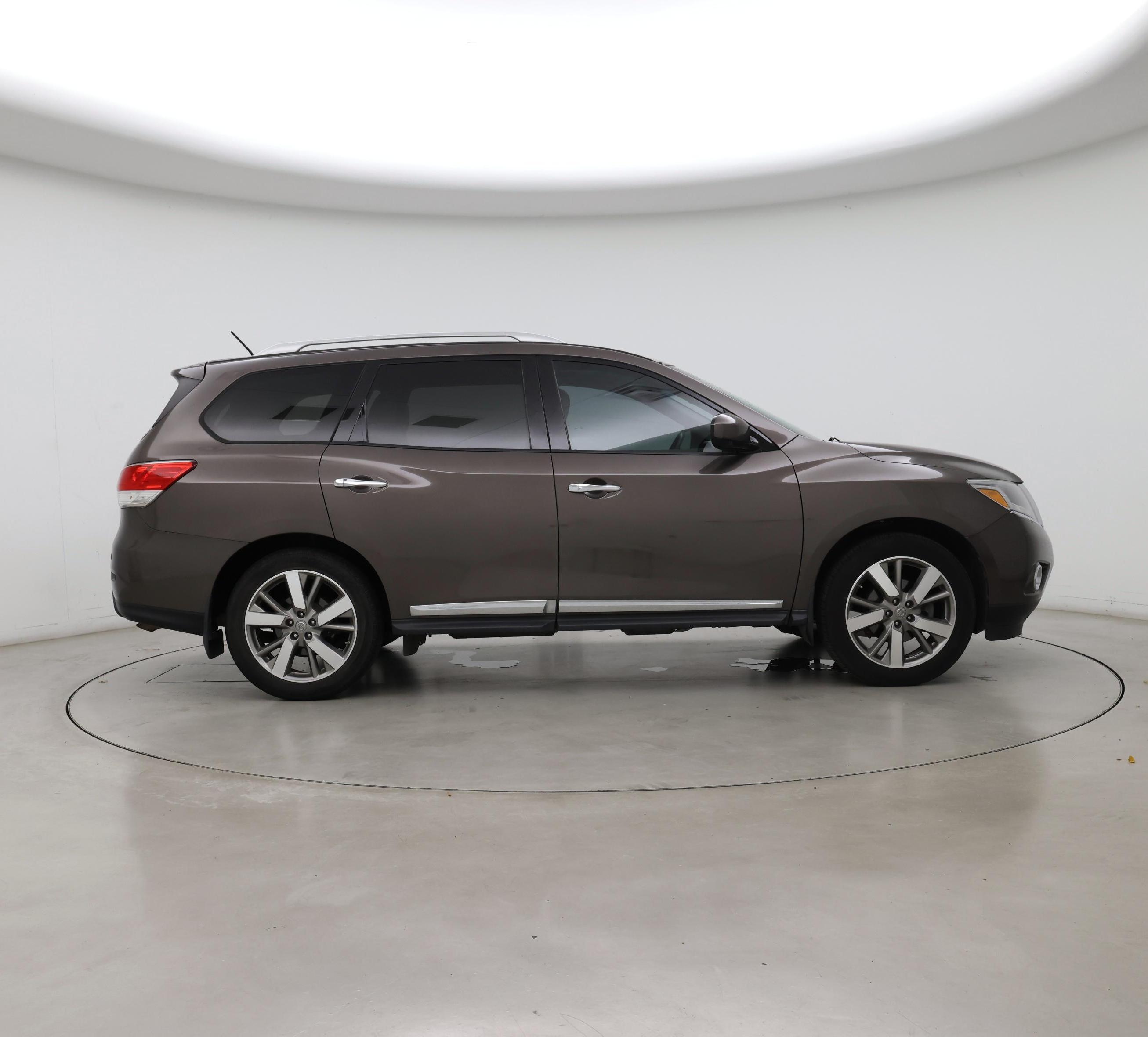 Thumbnail: 2016 Nissan Pathfinder - 7