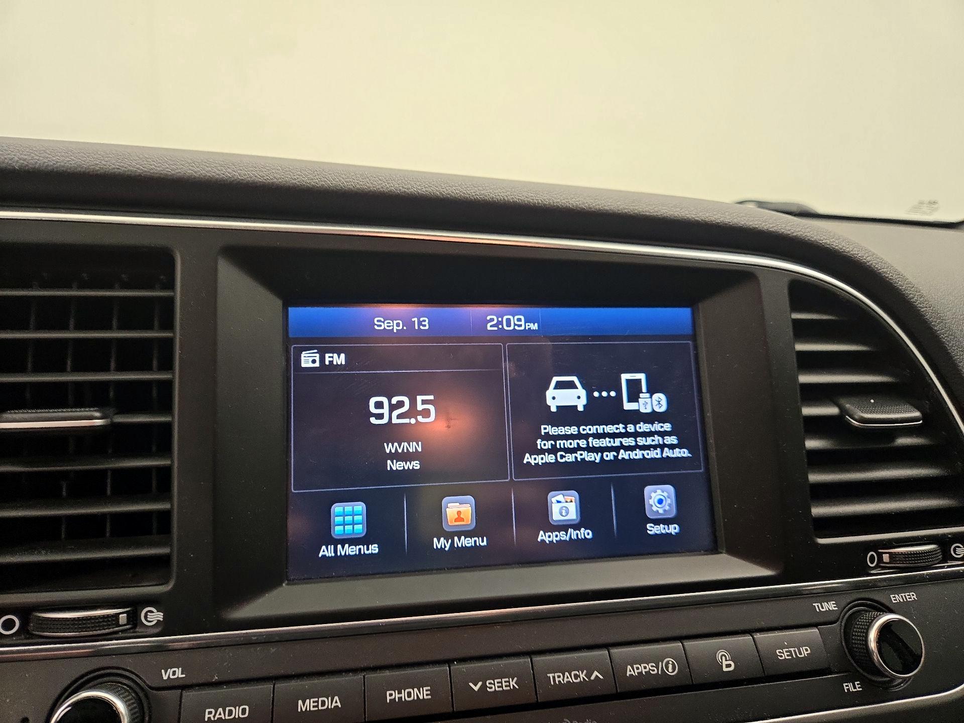 Thumbnail: 2017 Hyundai Elantra - 15