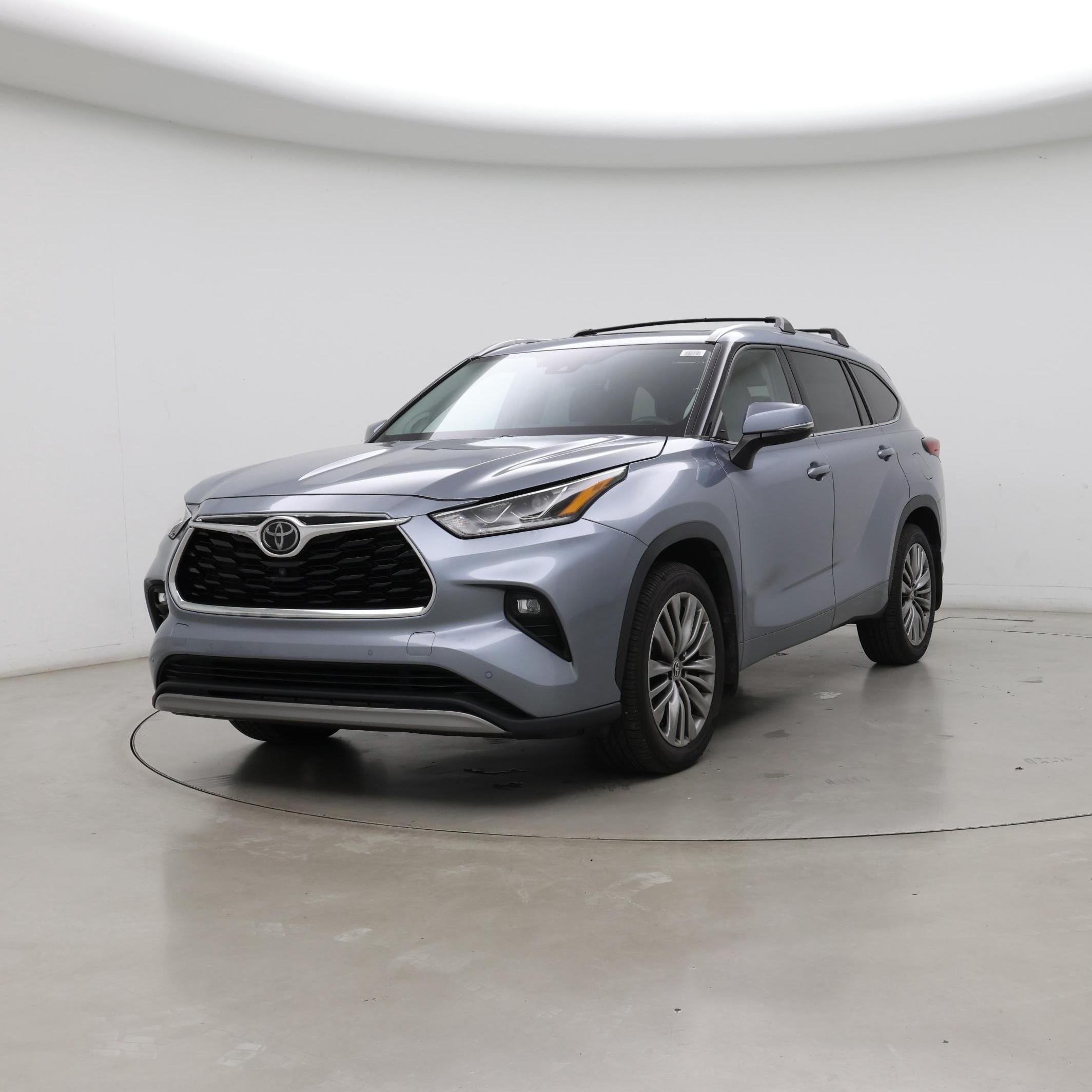 Thumbnail: 2021 Toyota Highlander - 4