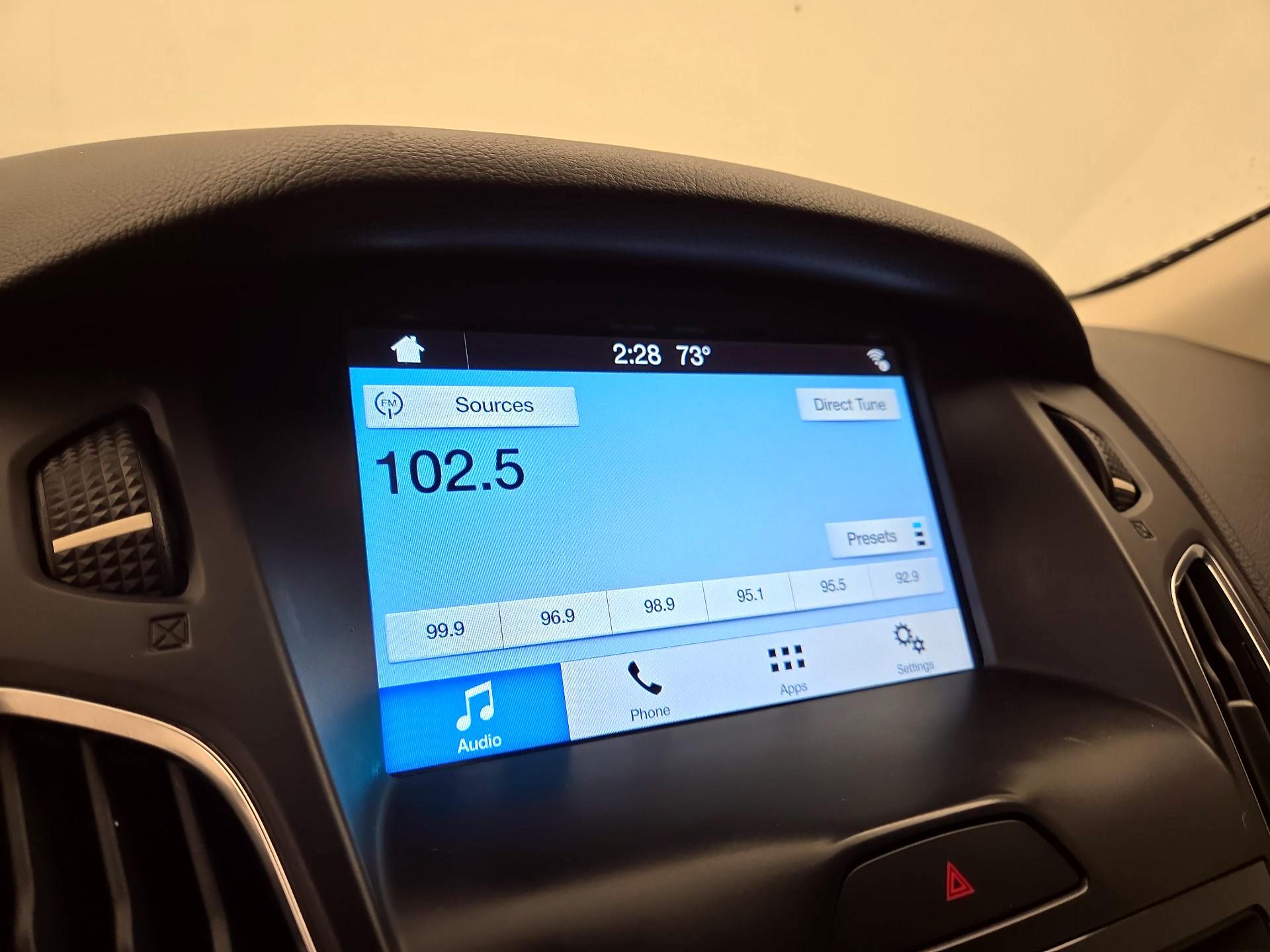 Thumbnail: 2017 Ford Focus - 15