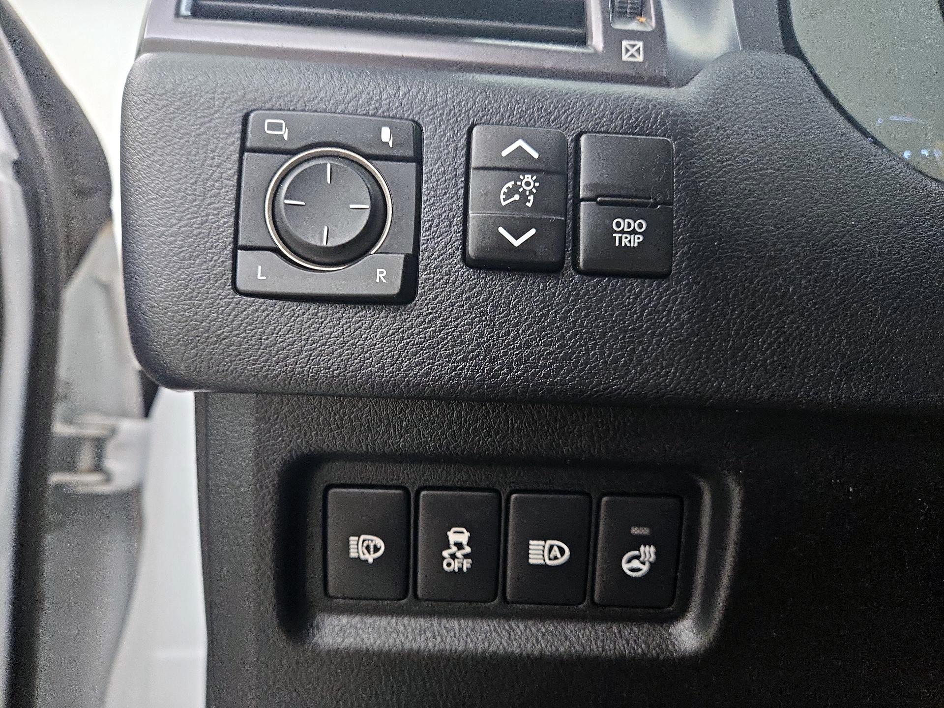 Thumbnail: 2022 Lexus GX - 13