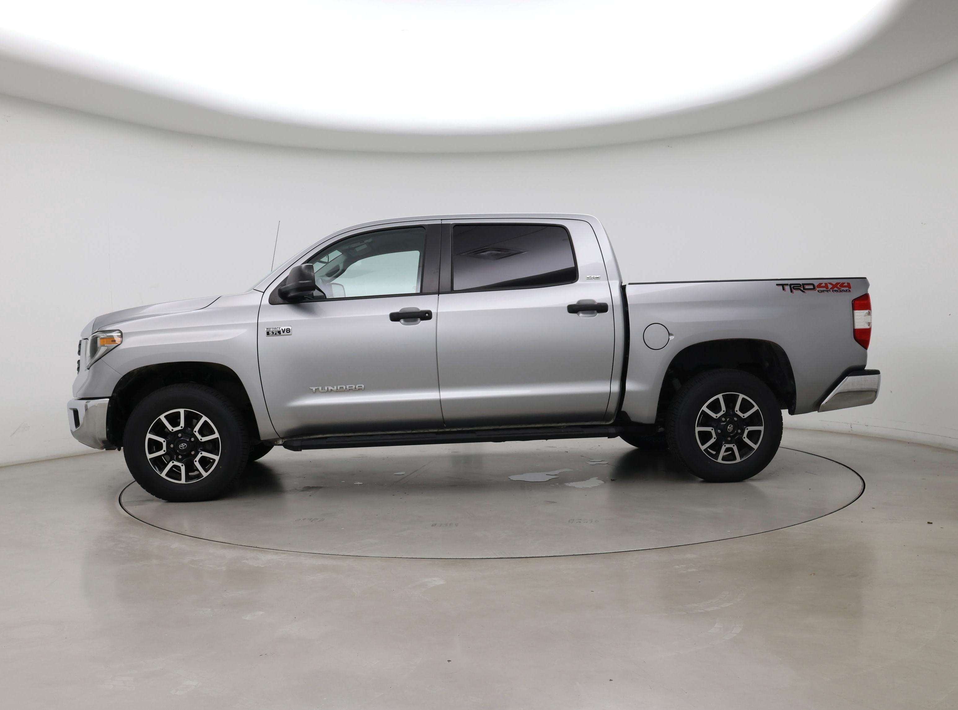 Thumbnail: 2018 Toyota Tundra - 3