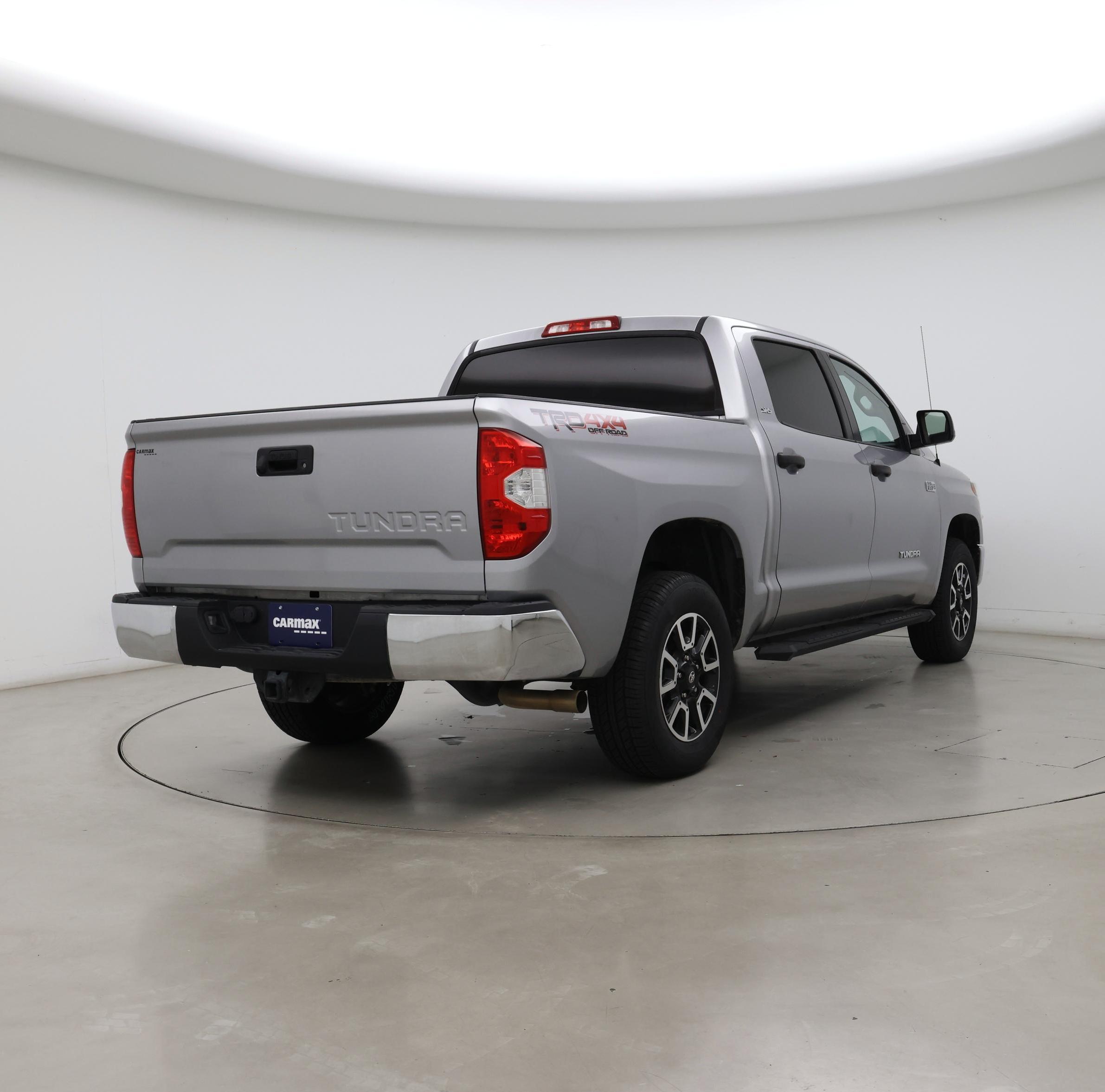 Thumbnail: 2018 Toyota Tundra - 8
