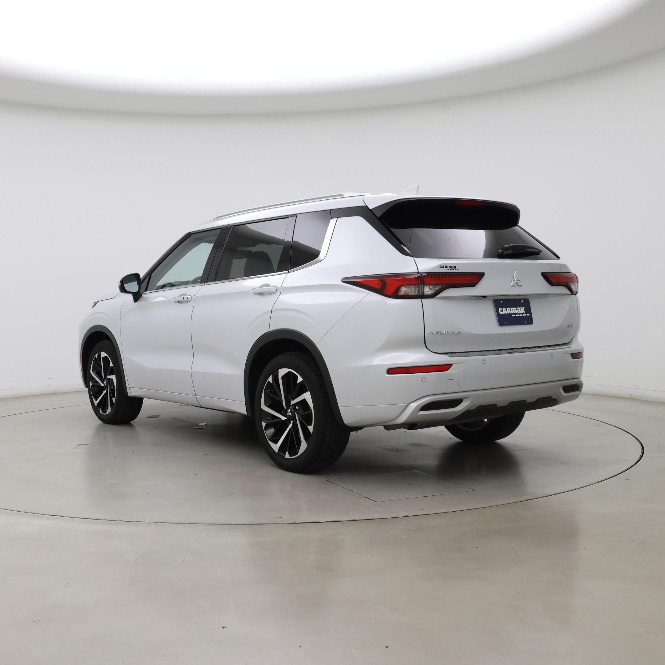 Thumbnail: 2024 Mitsubishi Outlander - 2