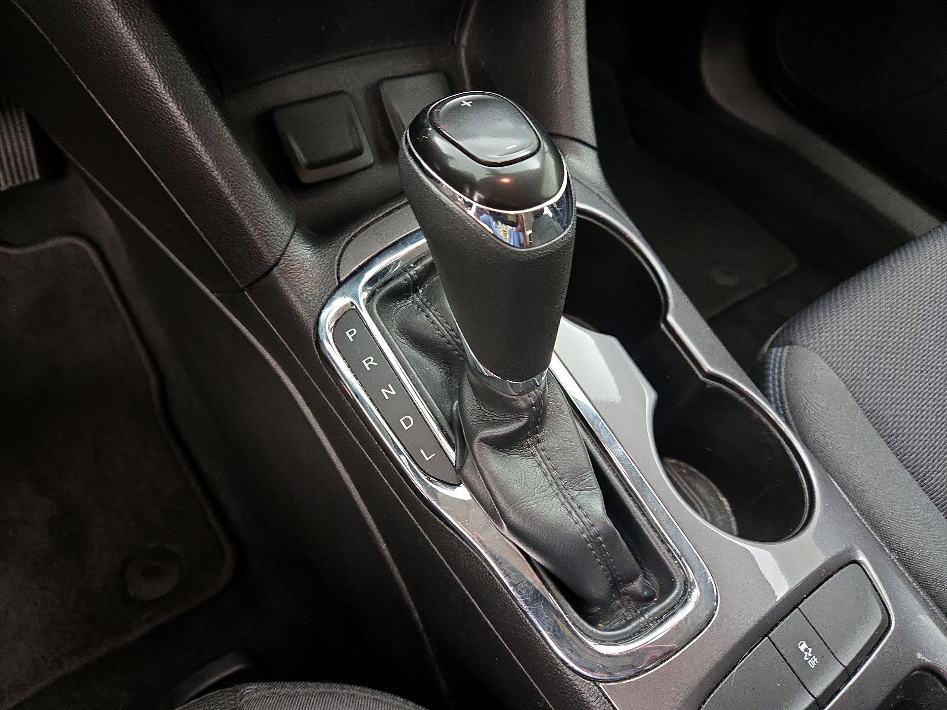 Thumbnail: 2017 Chevrolet Cruze - 17