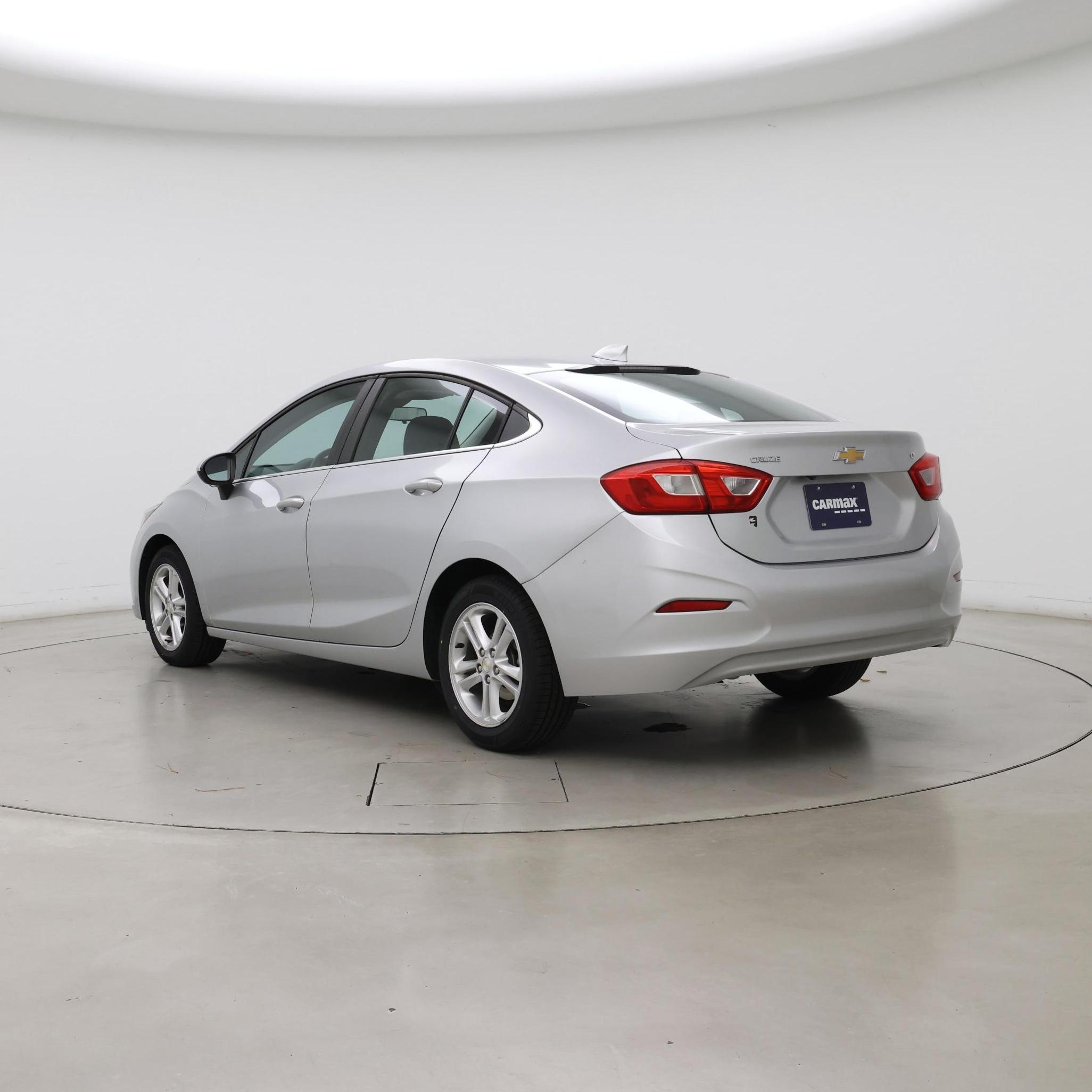 Thumbnail: 2017 Chevrolet Cruze - 2
