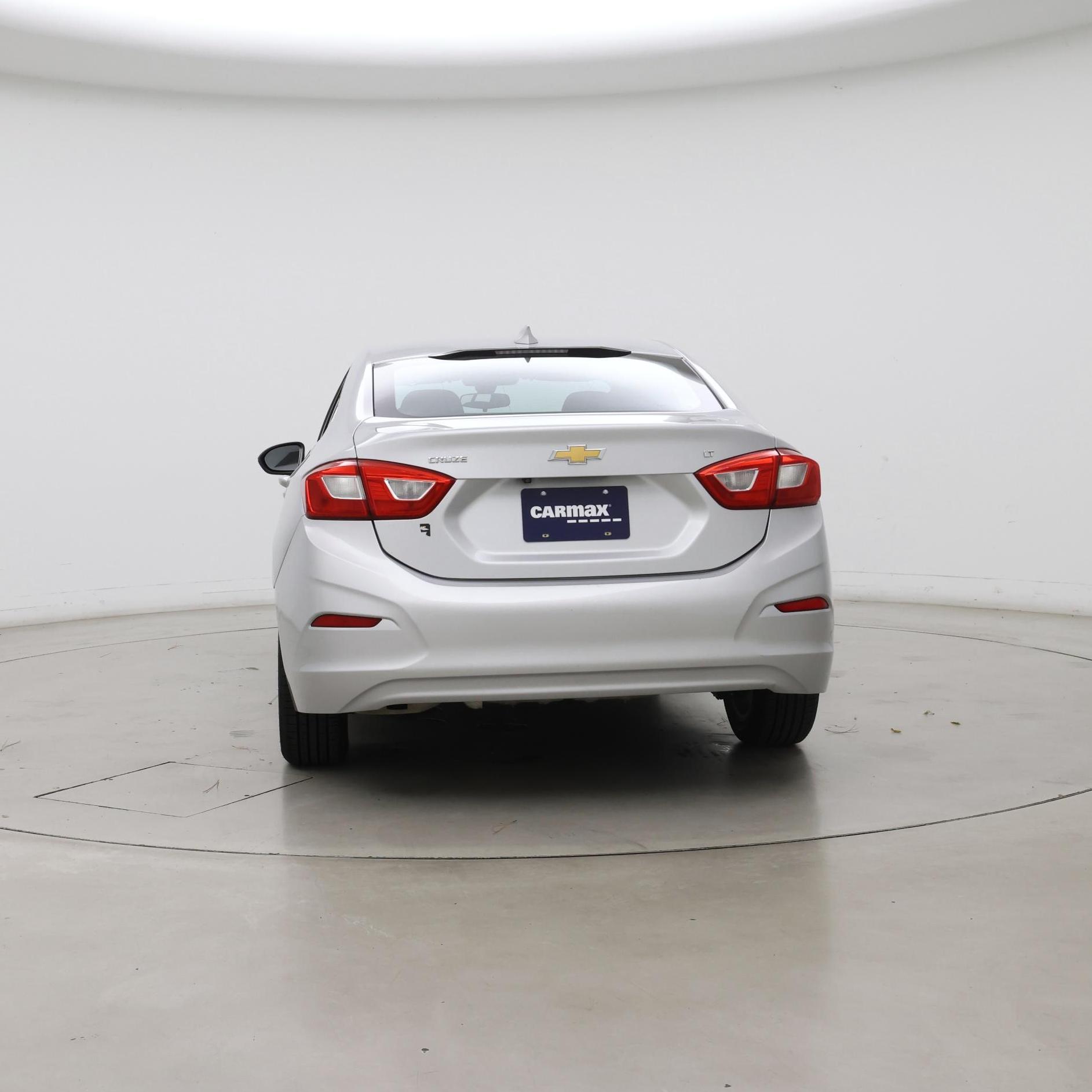 Thumbnail: 2017 Chevrolet Cruze - 6