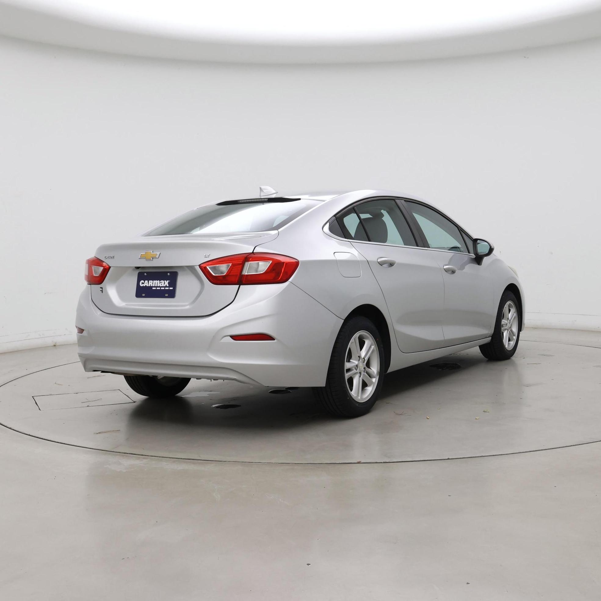 Thumbnail: 2017 Chevrolet Cruze - 8