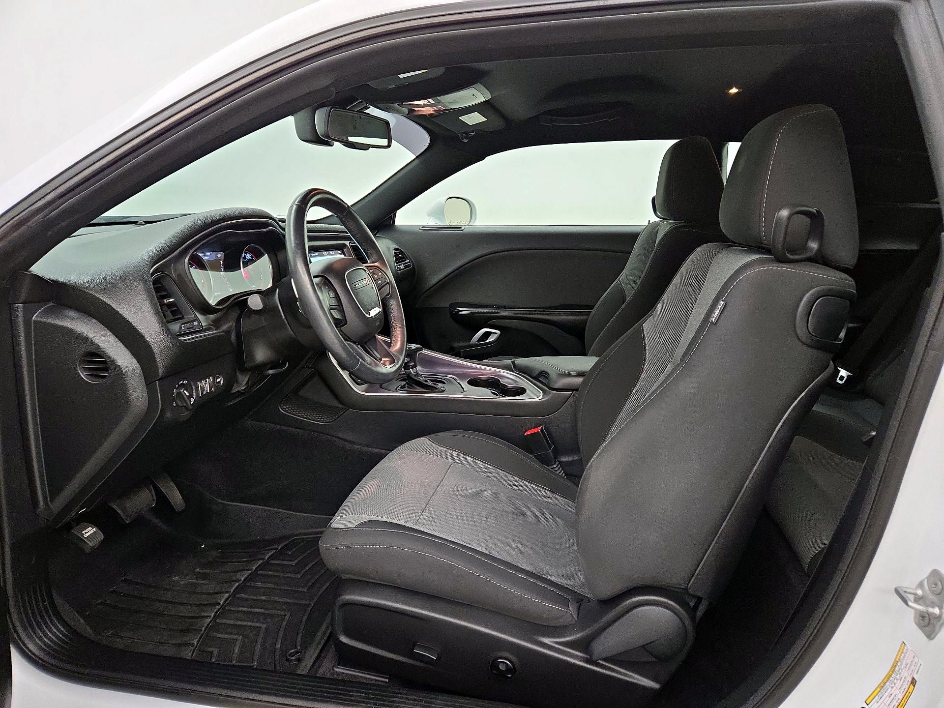 Thumbnail: 2016 Dodge Challenger - 11