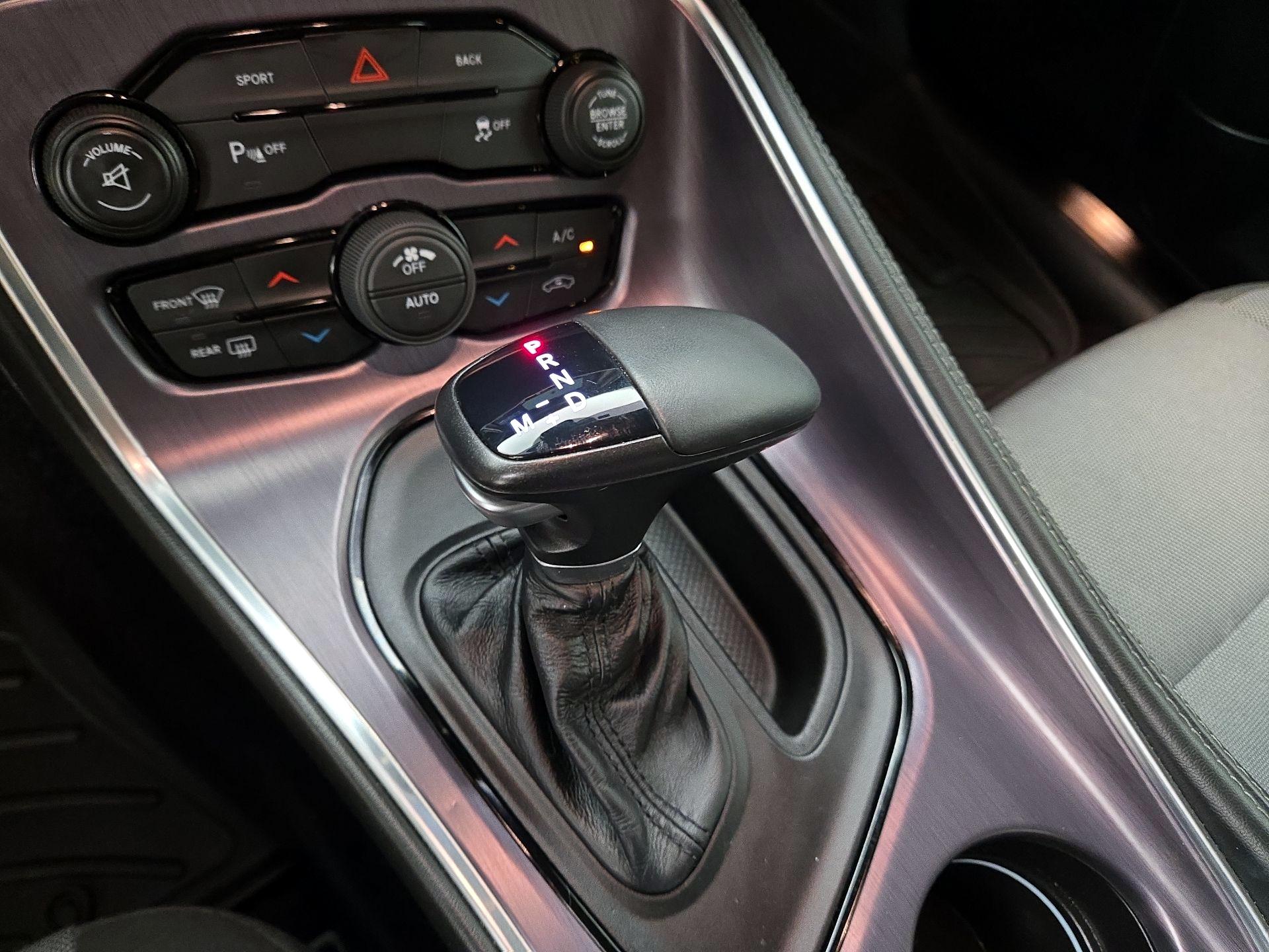 Thumbnail: 2016 Dodge Challenger - 18