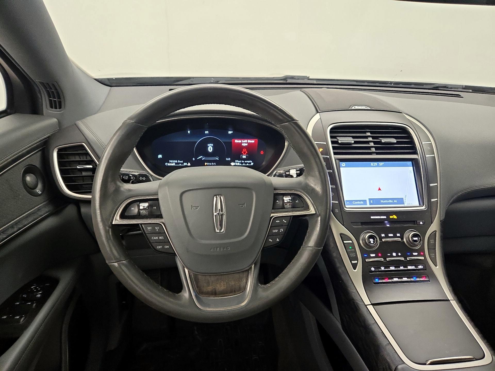 Thumbnail: 2019 Lincoln Nautilus - 10