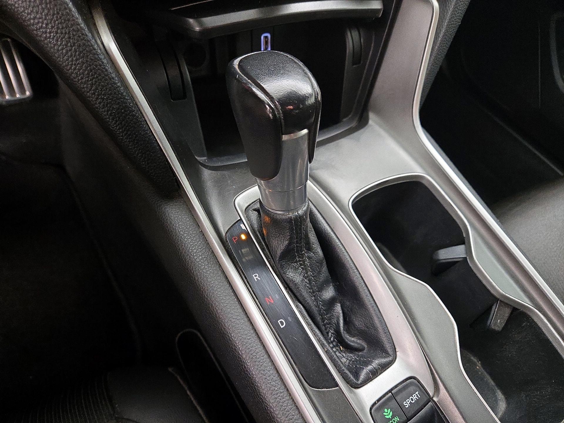 Thumbnail: 2019 Honda Accord - 17