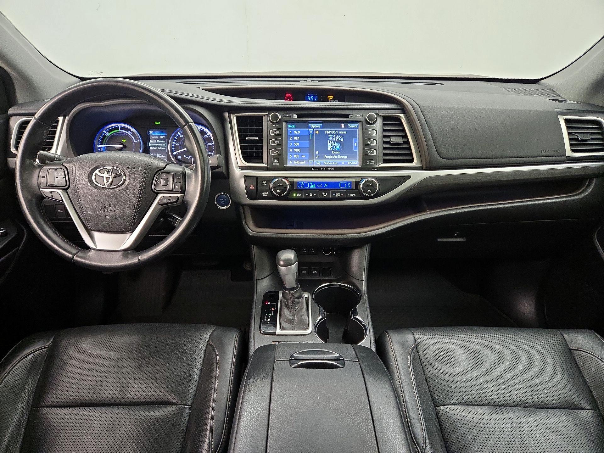 Thumbnail: 2017 Toyota Highlander - 9