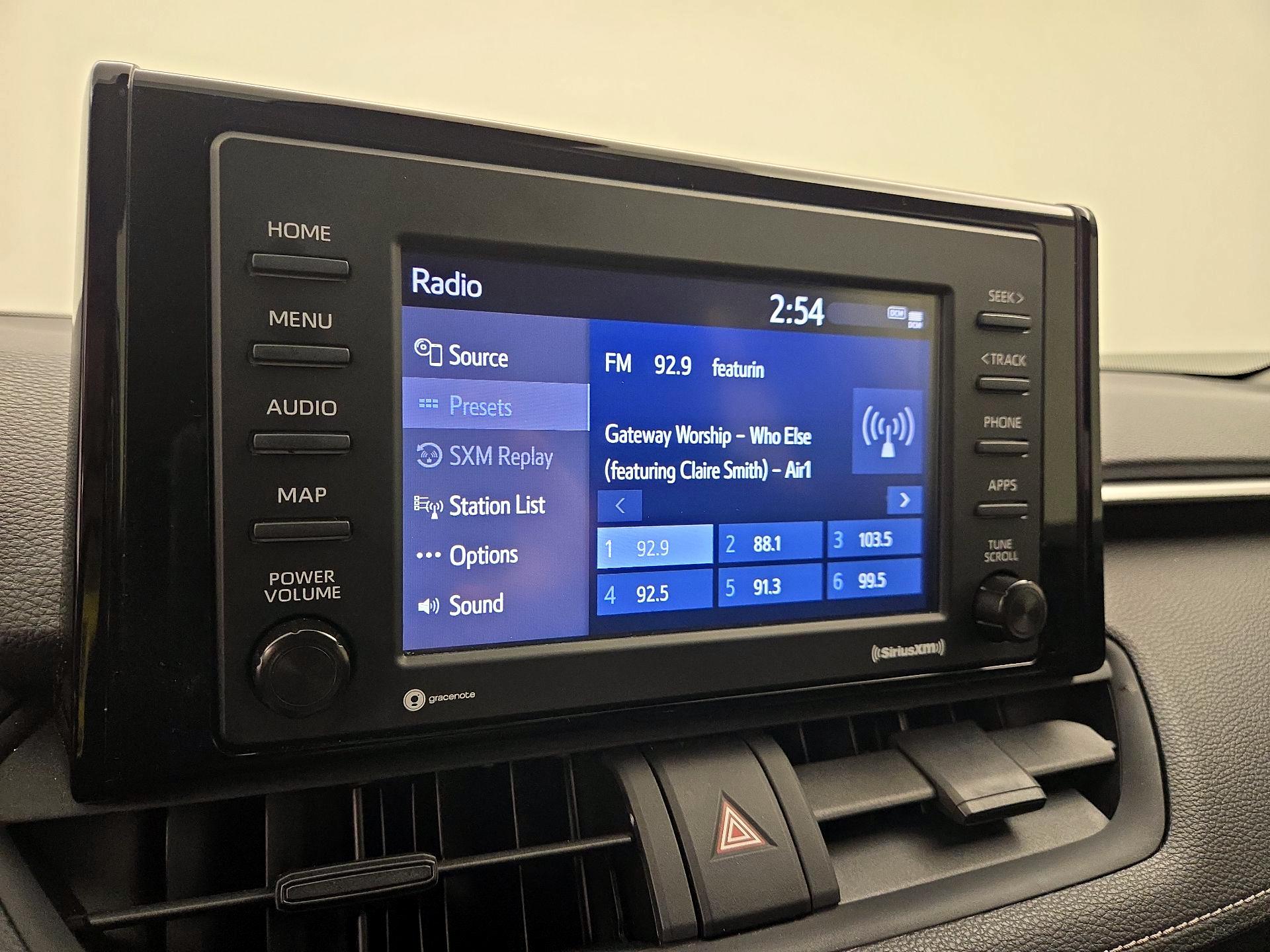 Thumbnail: 2022 Toyota RAV4 - 15